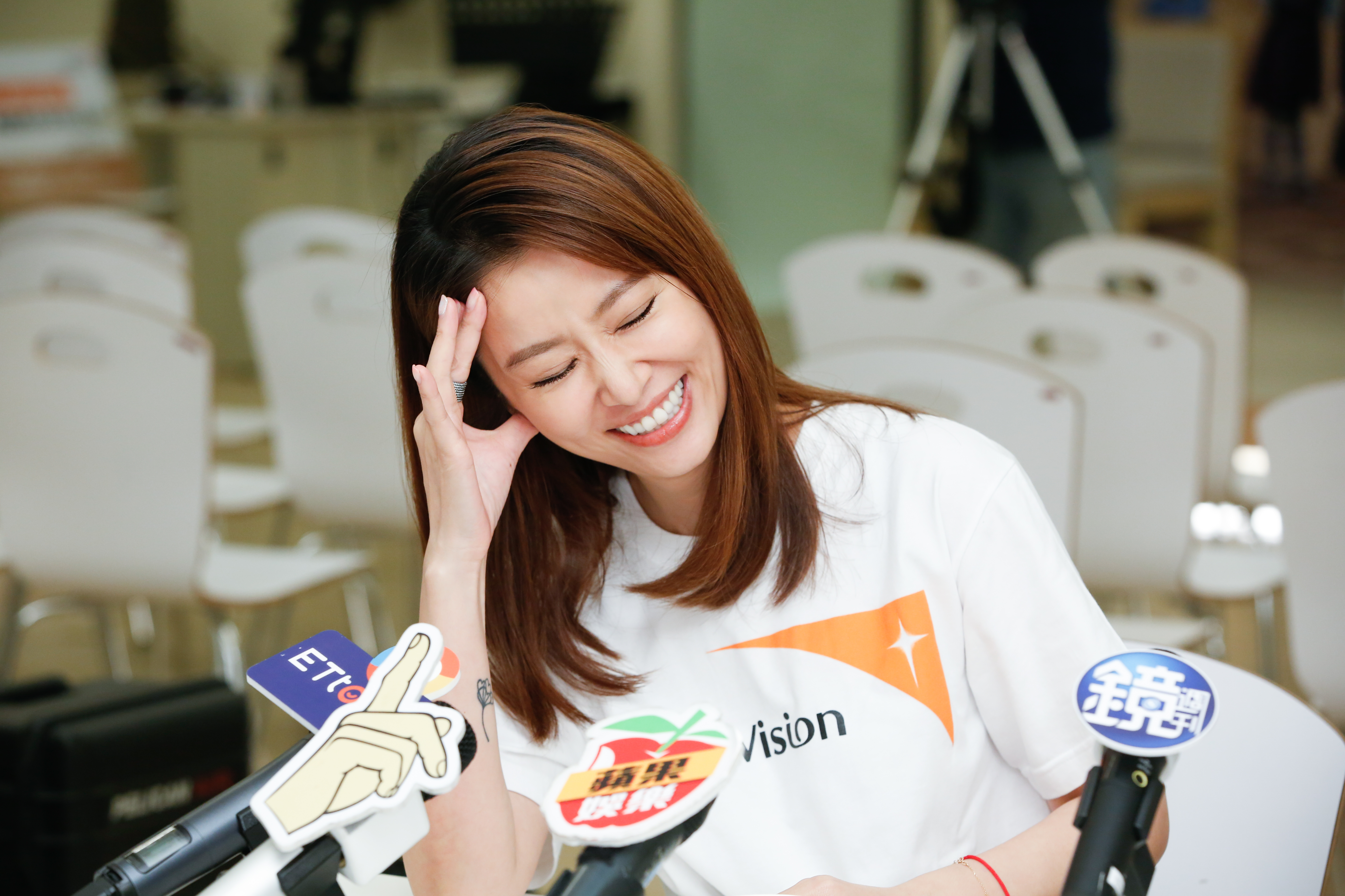 林心如被問到與她合作《我的男孩》的男主角張軒睿談戀愛一事，邊笑邊說談戀愛是好事。