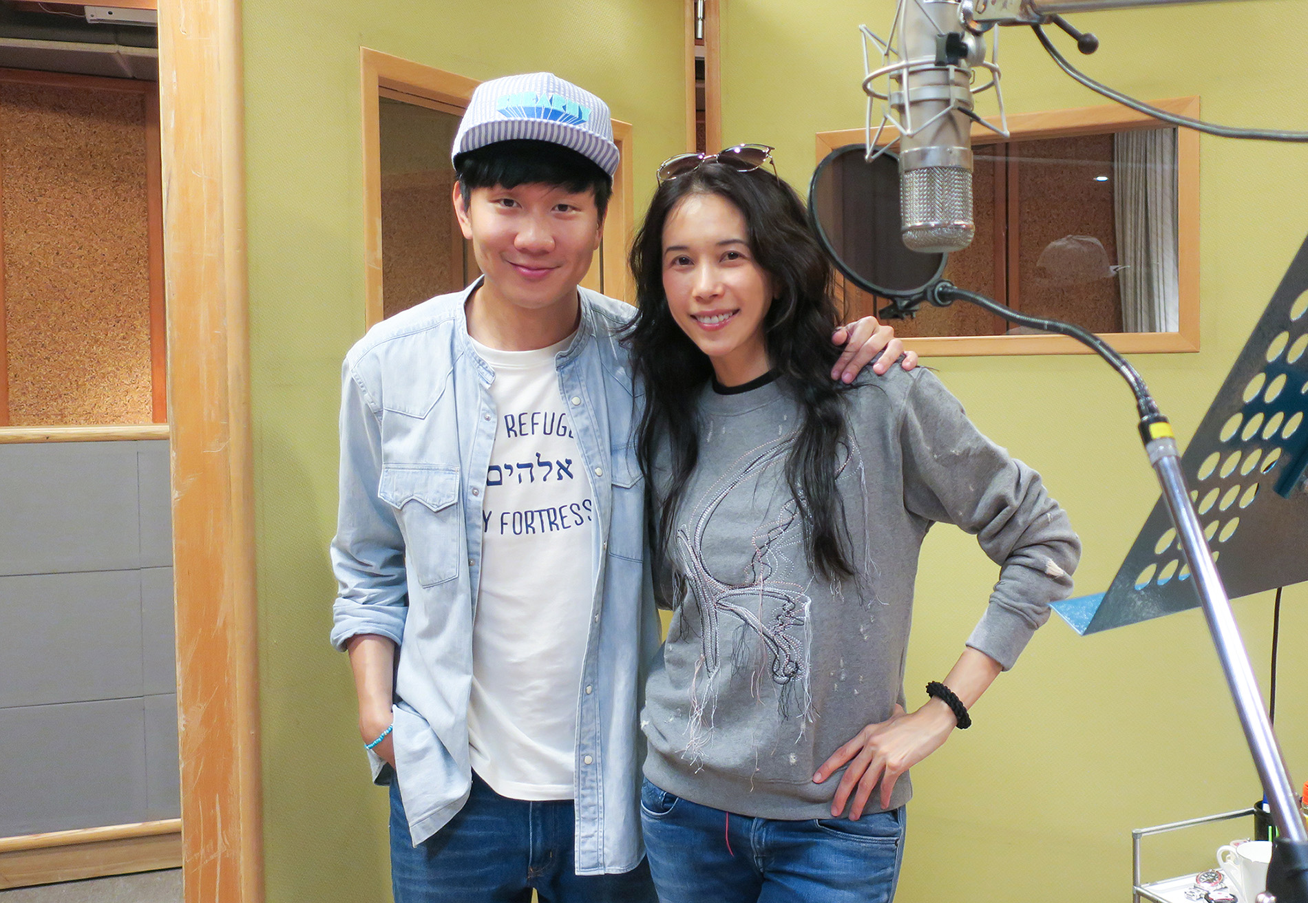 莫文蔚即將推出紀念出道25週年專輯《我們在中場相遇》，找來不少重量級音樂人合作陣容強大。（莫家寶貝工作室提供）