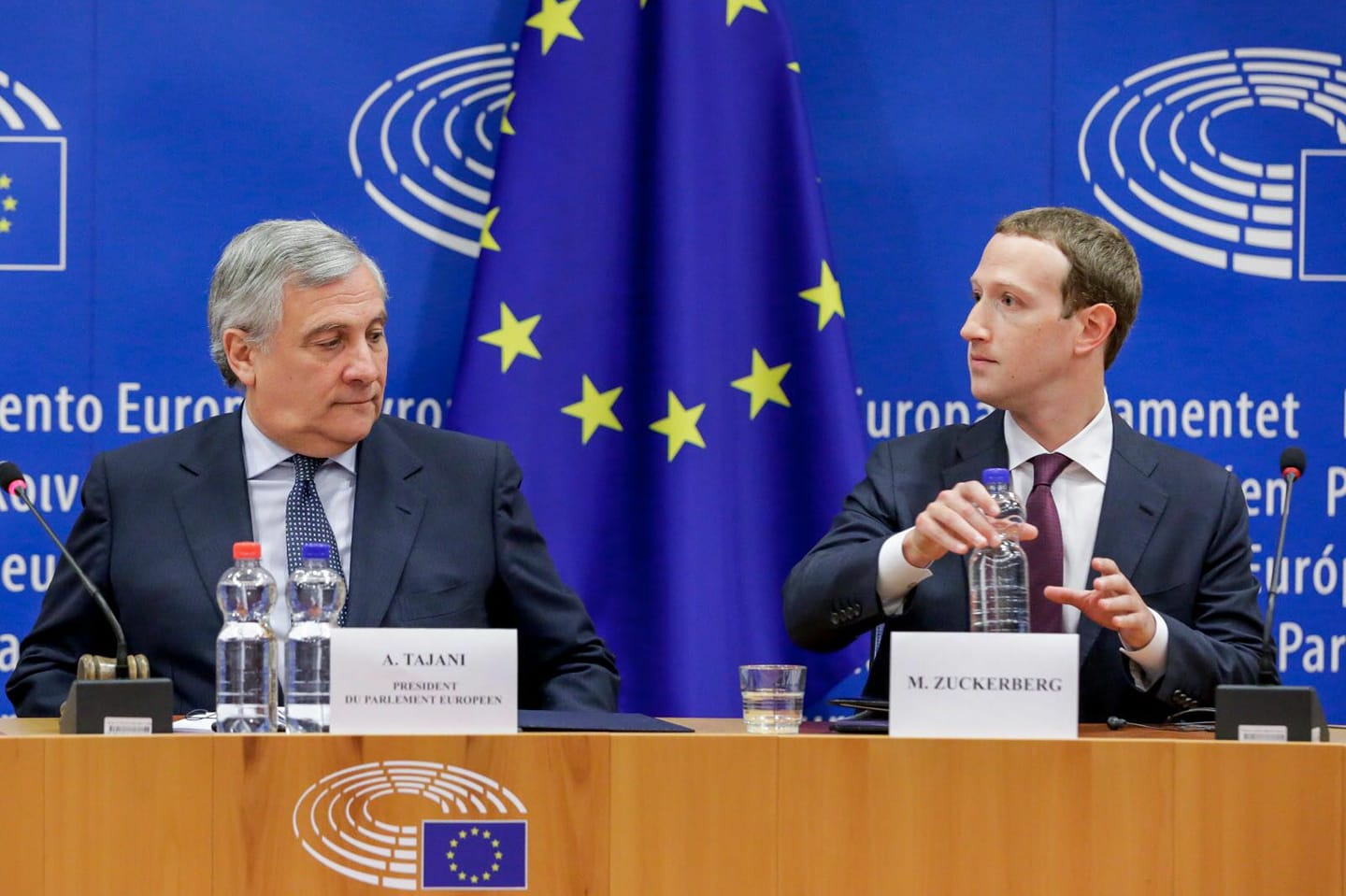 馬克‧祖克伯在歐洲議會上接受質詢時的畫面。（翻攝自馬克‧祖克伯臉書）