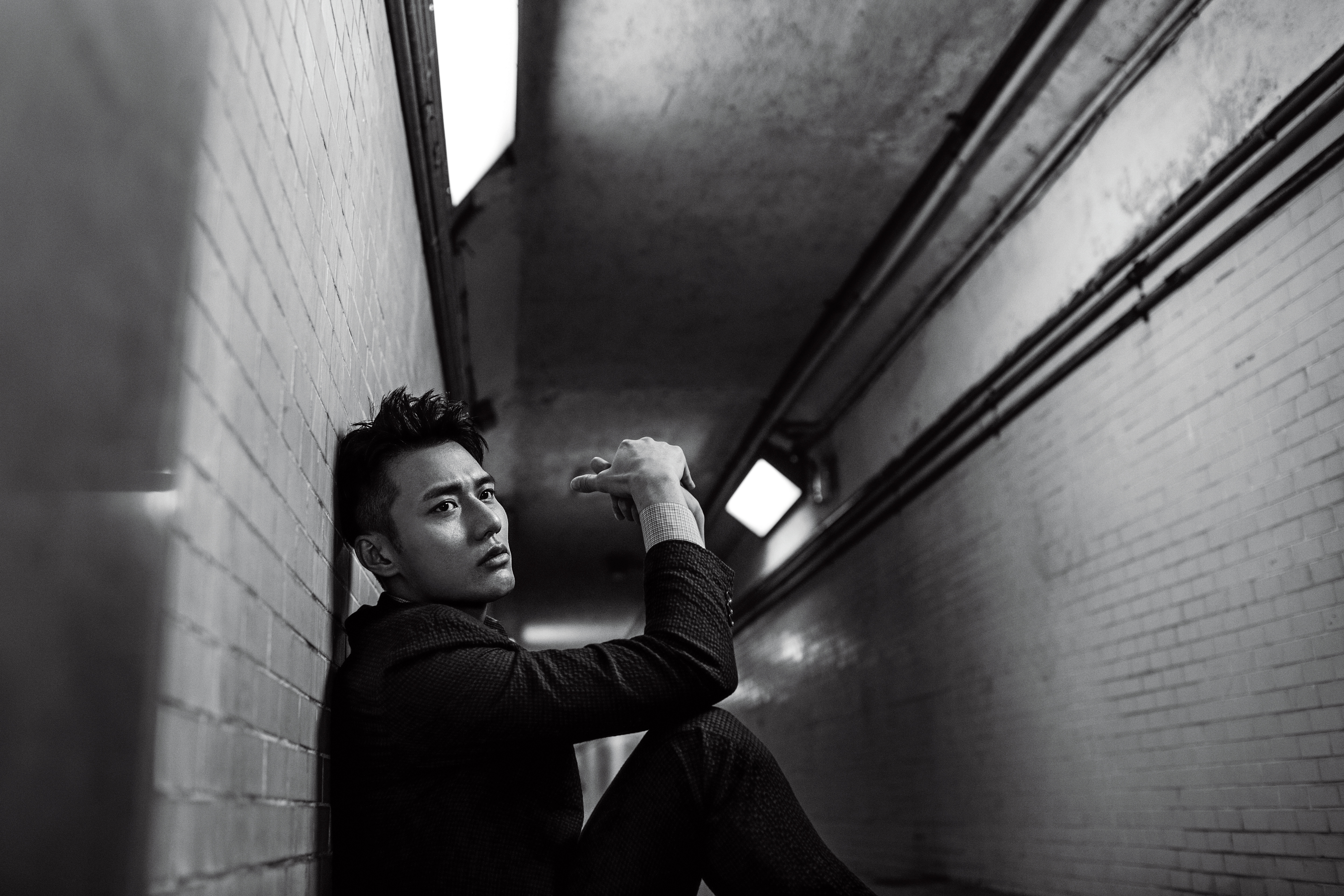 回首自己成名之後的青春， 張睿家發現自己是把青春活成空。