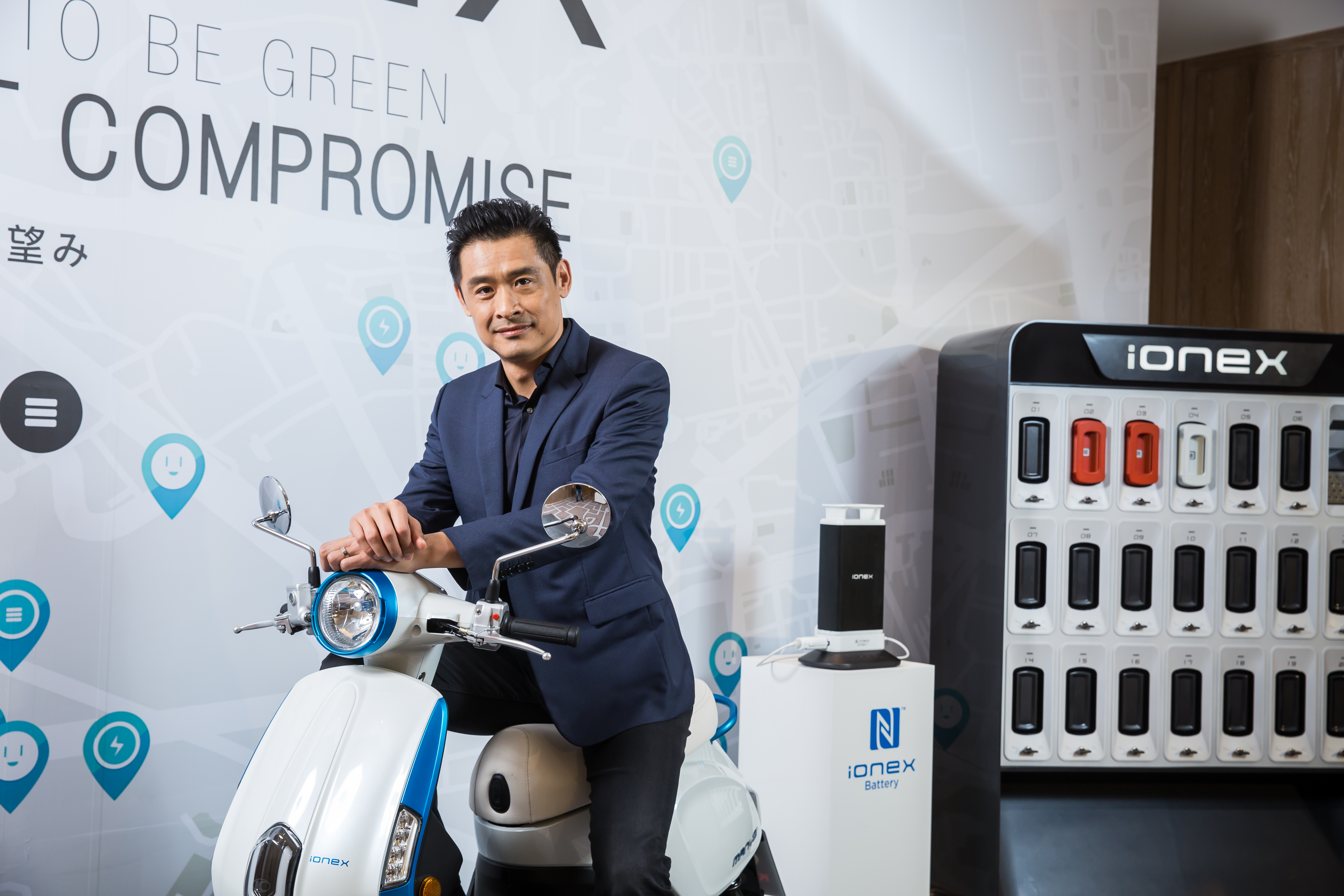 今年3月光陽前進東京，發表了自家的「Ionex 車能網」電動機車平台。圖為光陽董座柯勝峯。