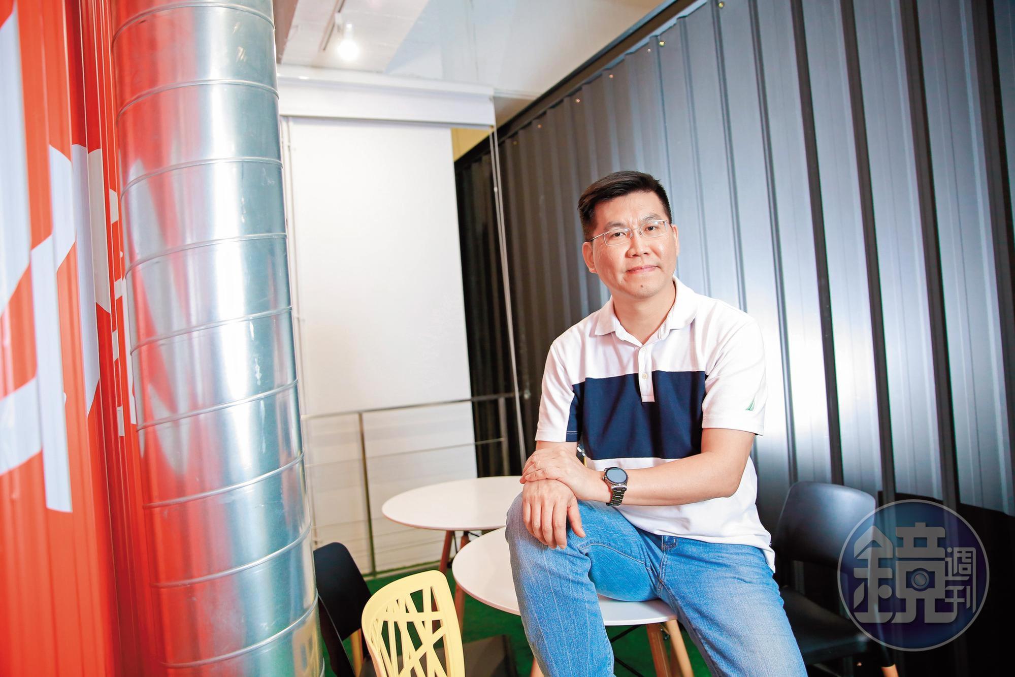 深耕台灣戲劇圈20年的廖健行，以改善台灣拍戲環境為目標，轉戰OTT自製戲劇。