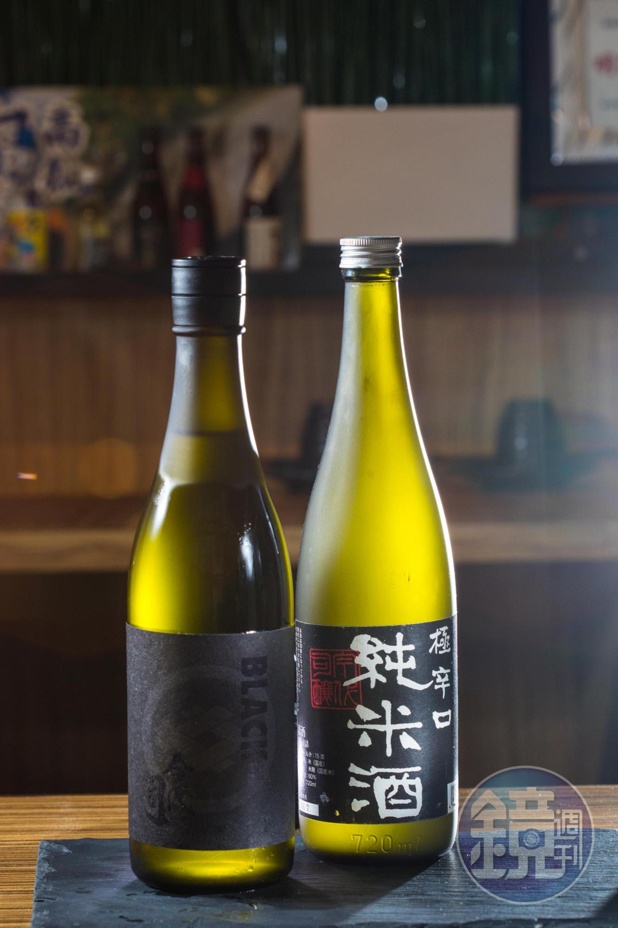 許多老酒造力求年輕化,「BLACK 極辛口純米酒」酒標改走暗黑簡約風,口感也更清凜洗鍊。(左為新款,1,300元/720ml,酒藝)