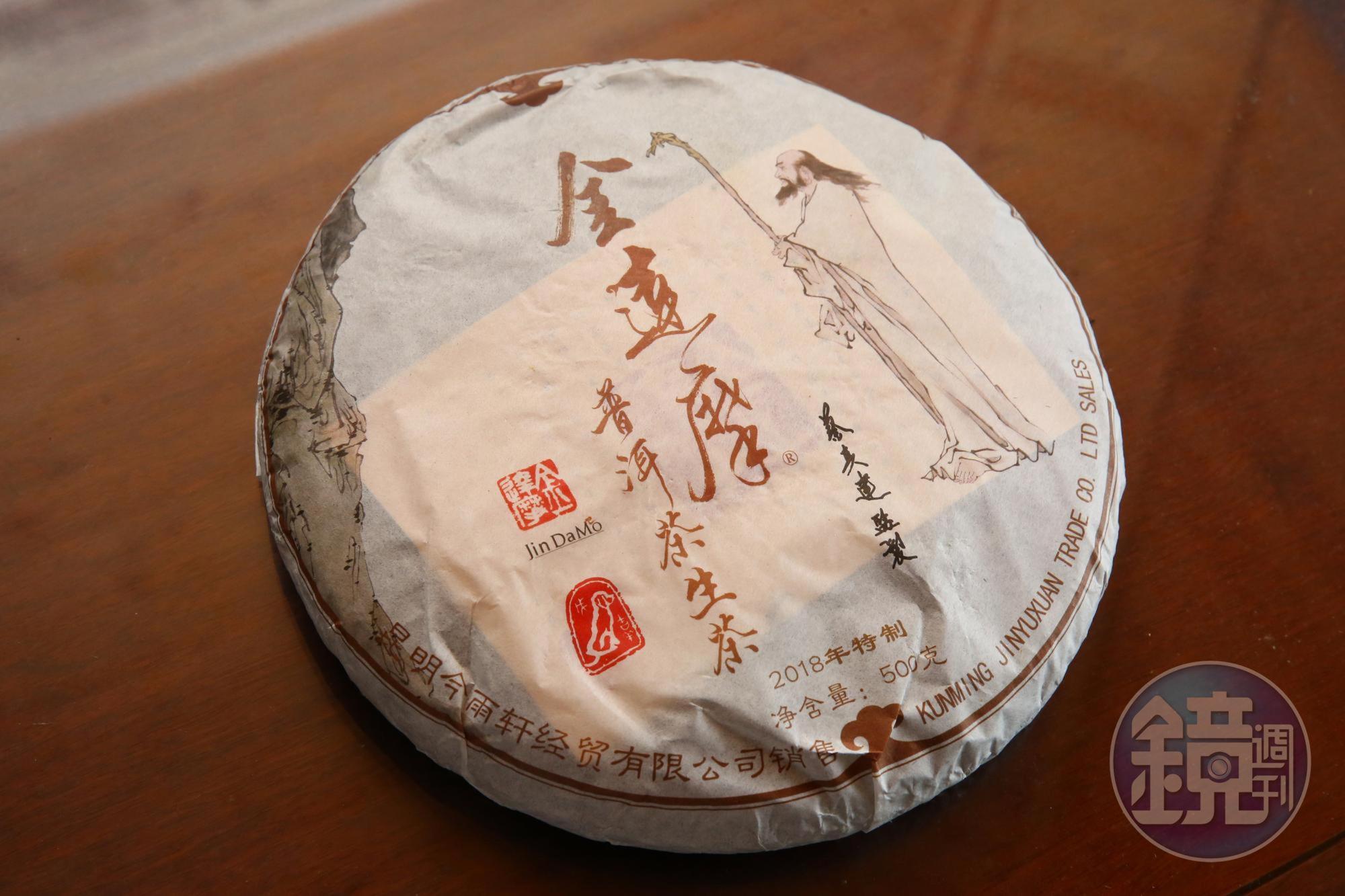 蔡其建愛茶成癡,還自創普洱茶品牌「金達摩」。