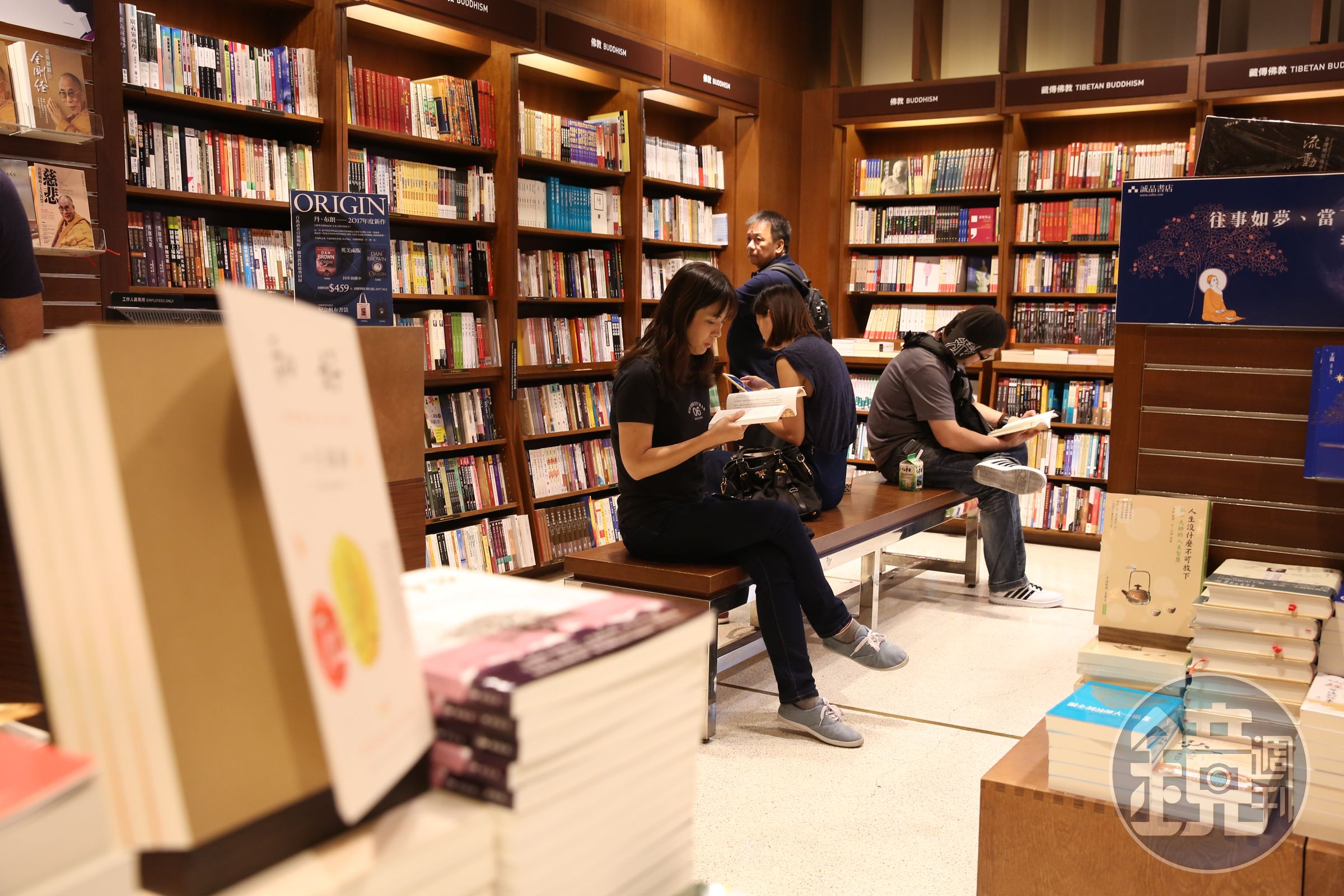 誠品在股東會對外年報上列出，24小時不打烊的誠品敦南店將於2020年熄燈。圖為誠品信義店。