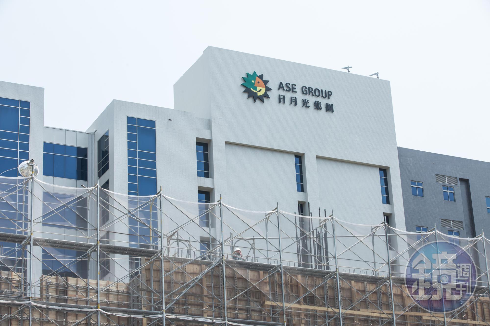 2013年半導體日月光電子公司K7廠偷排廢水案，高雄高分院二審在2年前將全案被告全判無罪，引起輿論譁然。