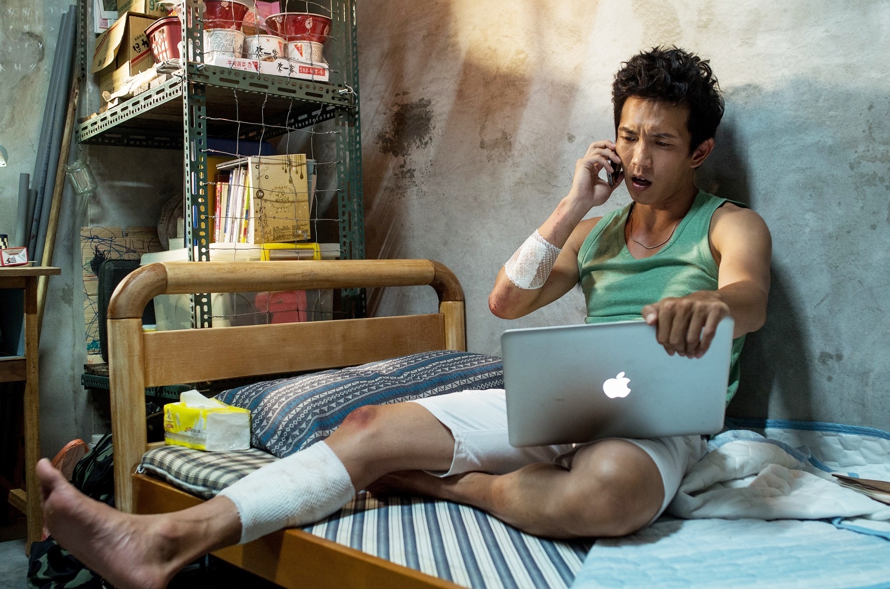 黃尚禾為了拍攝《只有大海知道》，到蘭嶼住了45天，還為融入戲裡，刻意將自己曬成黑炭。（海鵬提供）