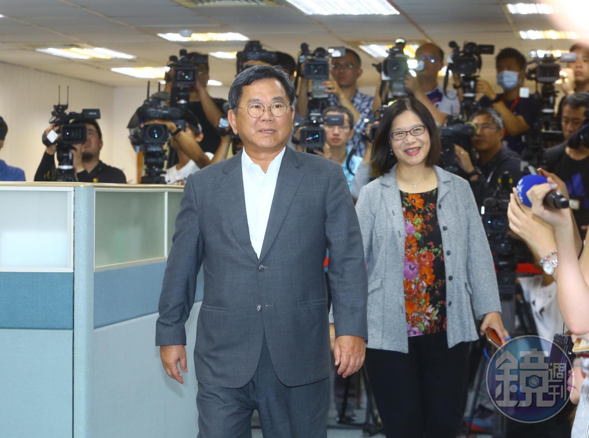 民進黨立委陳明文今出席中執會。 