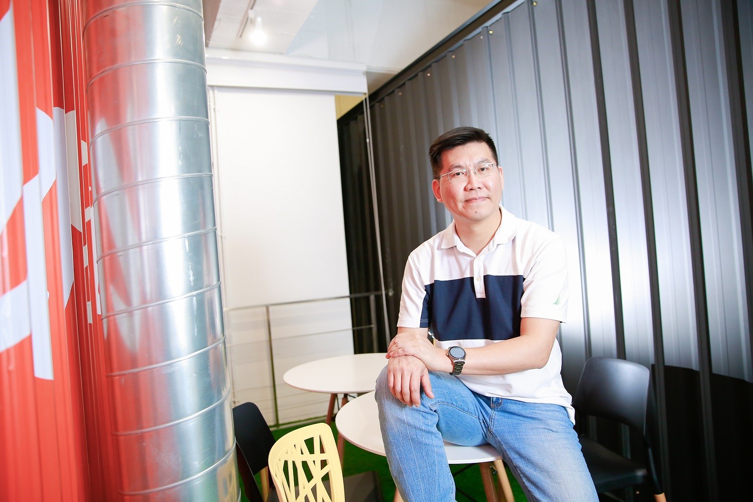 歐銻銻娛樂的戲劇總監廖健行，在台灣影視產業深耕20年有成。