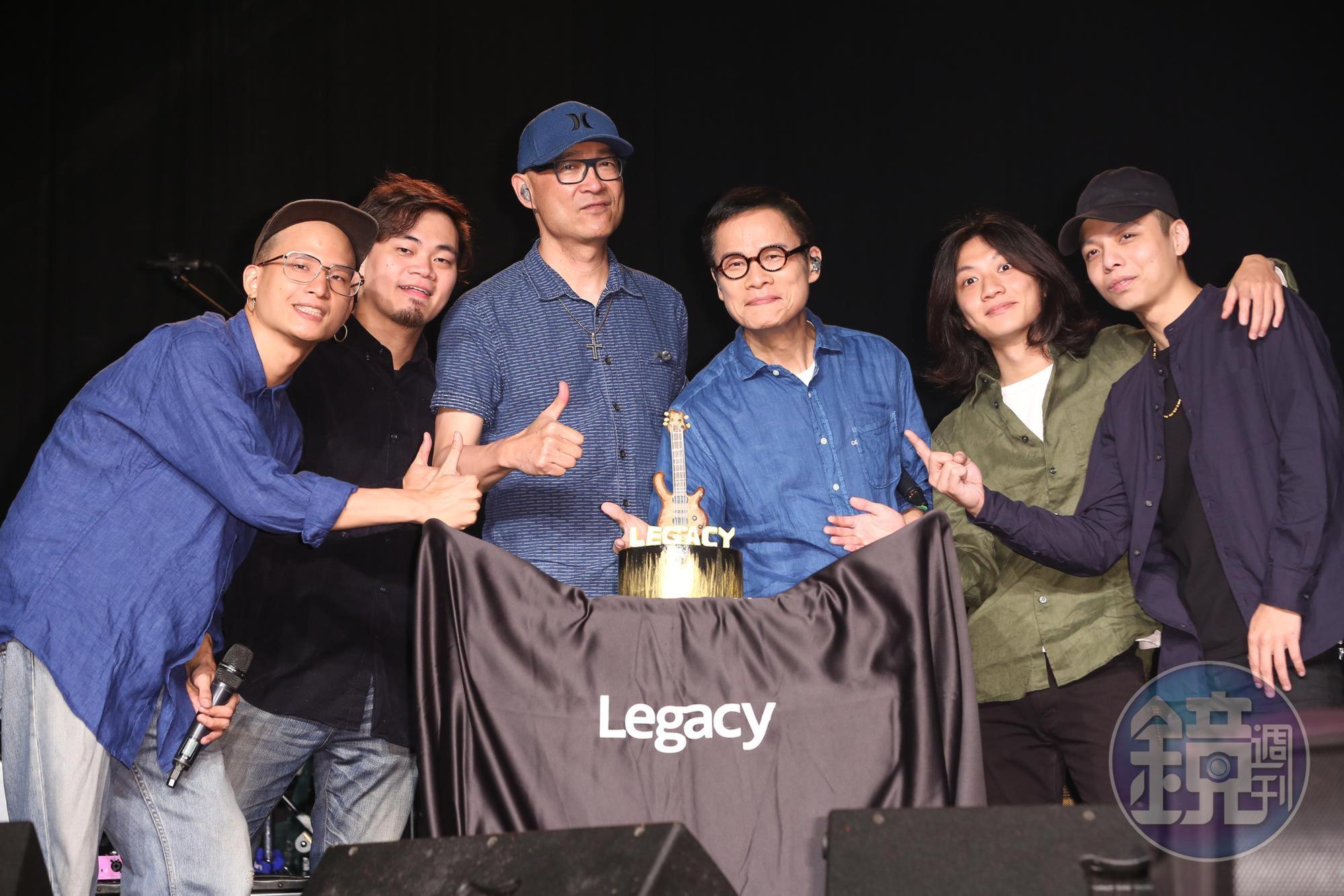 傳奇派對首場有入圍金曲獎4項大獎的茄子蛋加入,會翻唱一首羅大佑的經典致敬。