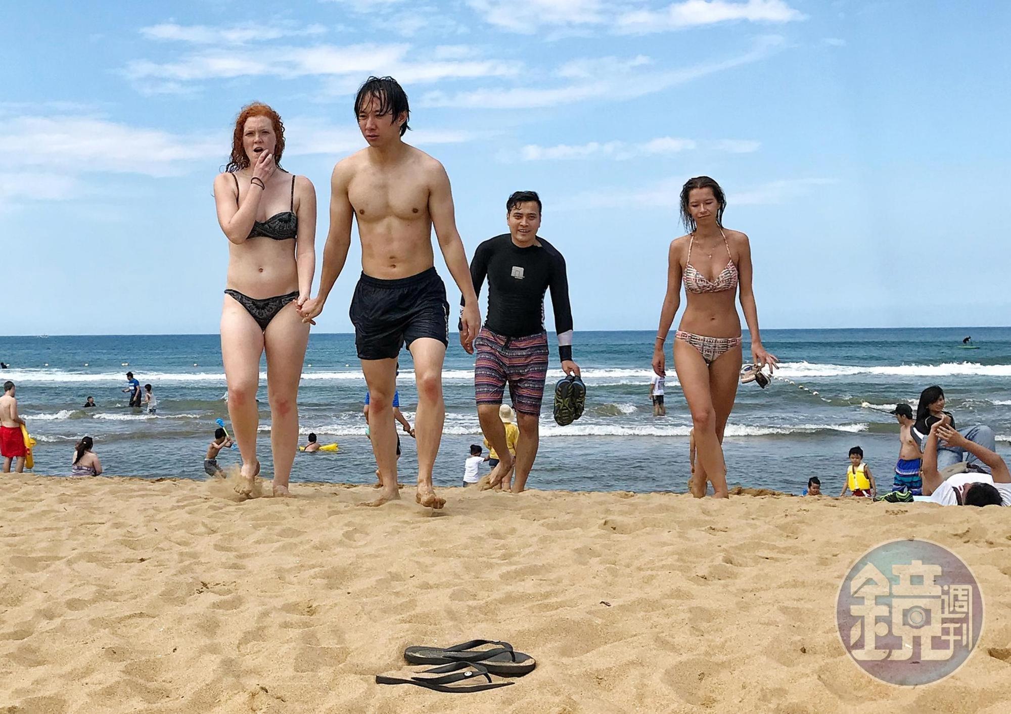 今日上午11點25分台北已經熱到36℃,天氣晴朗。