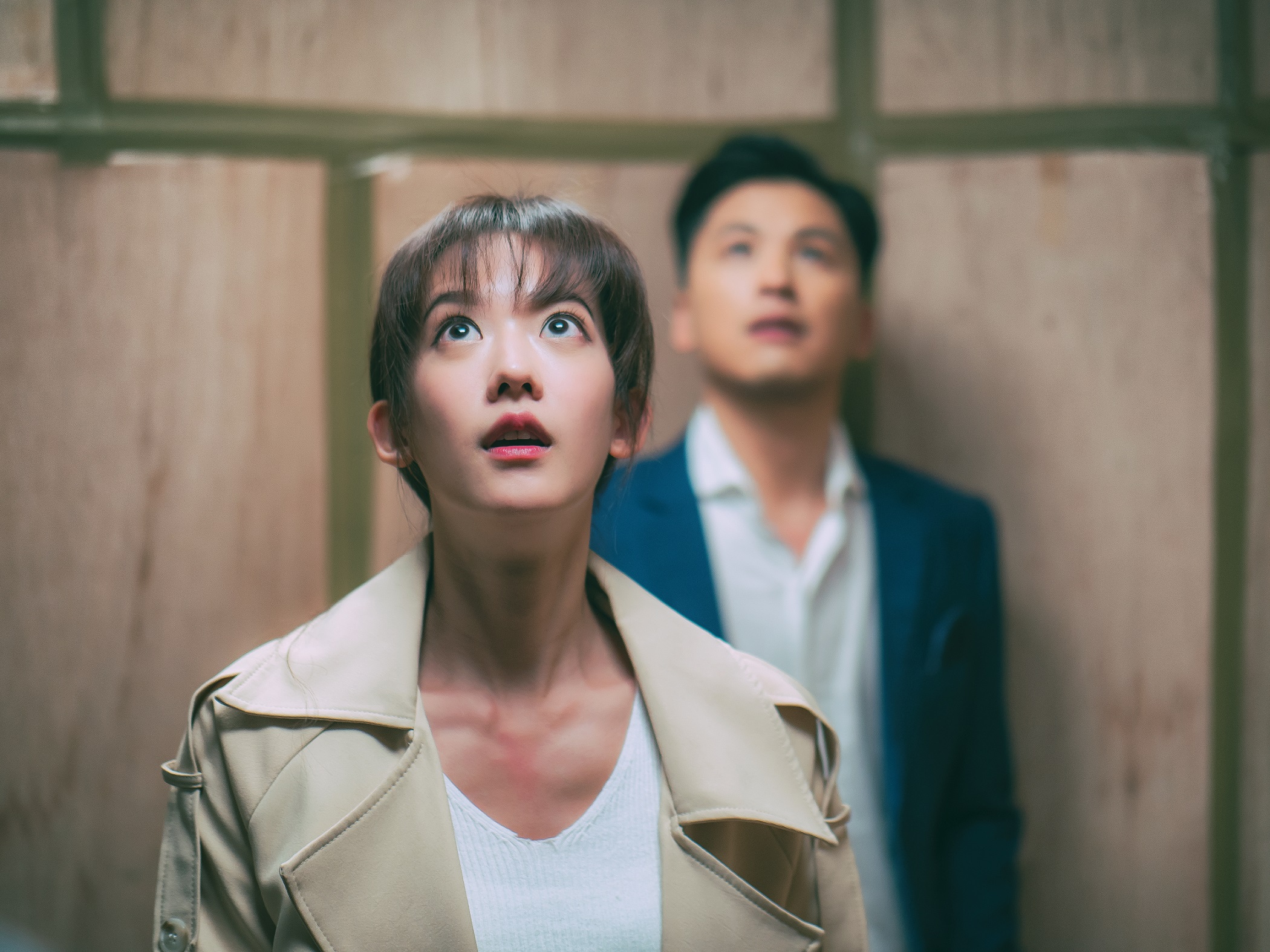 孟耿如與Duncan看似浪漫，其實兩人一直在撞臉。（東森提供）