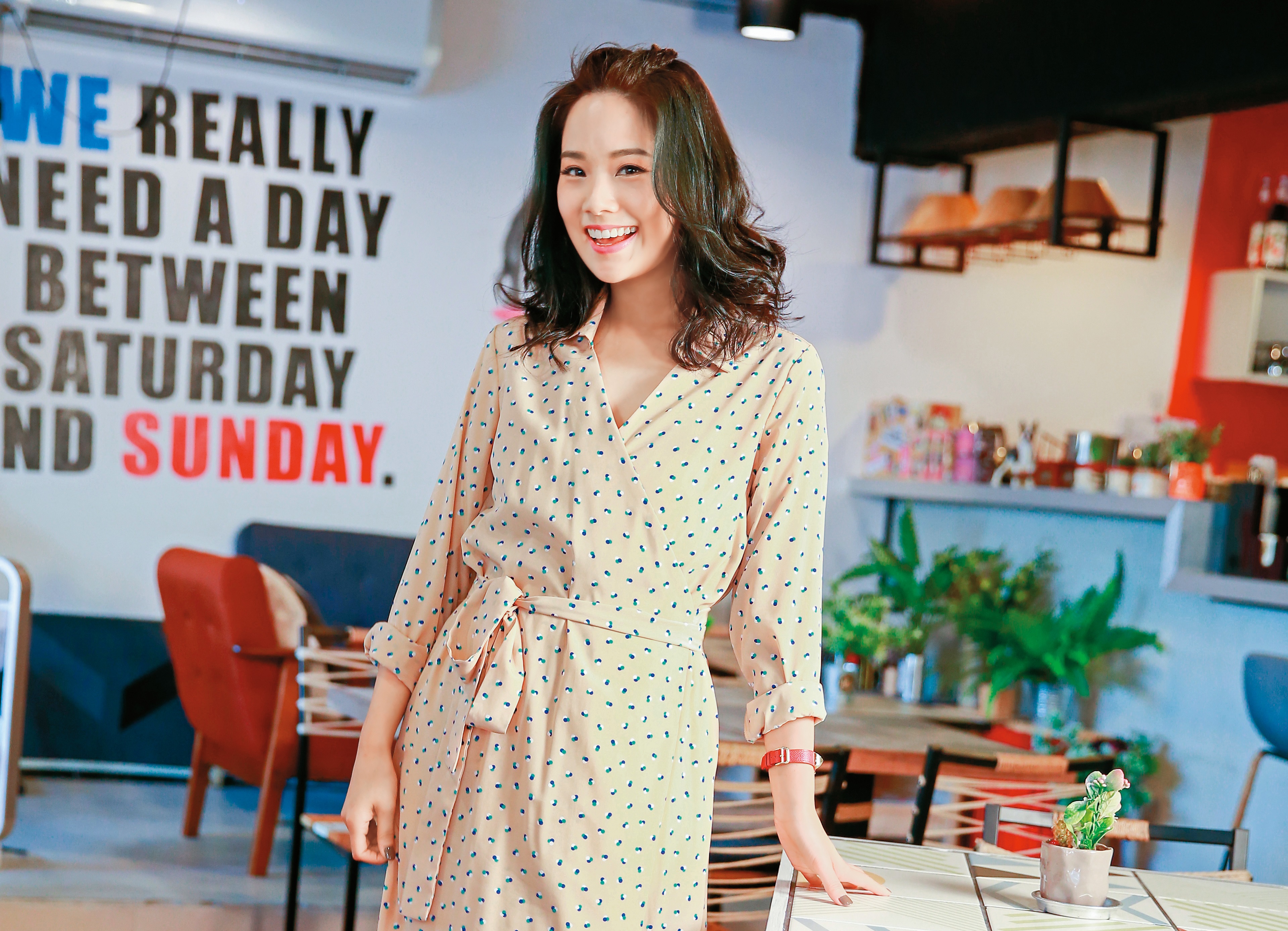 前YOYO家族成員朵朵姐姐（余佳宜），約滿東森後簽約經紀公司，正式向戲劇發展。