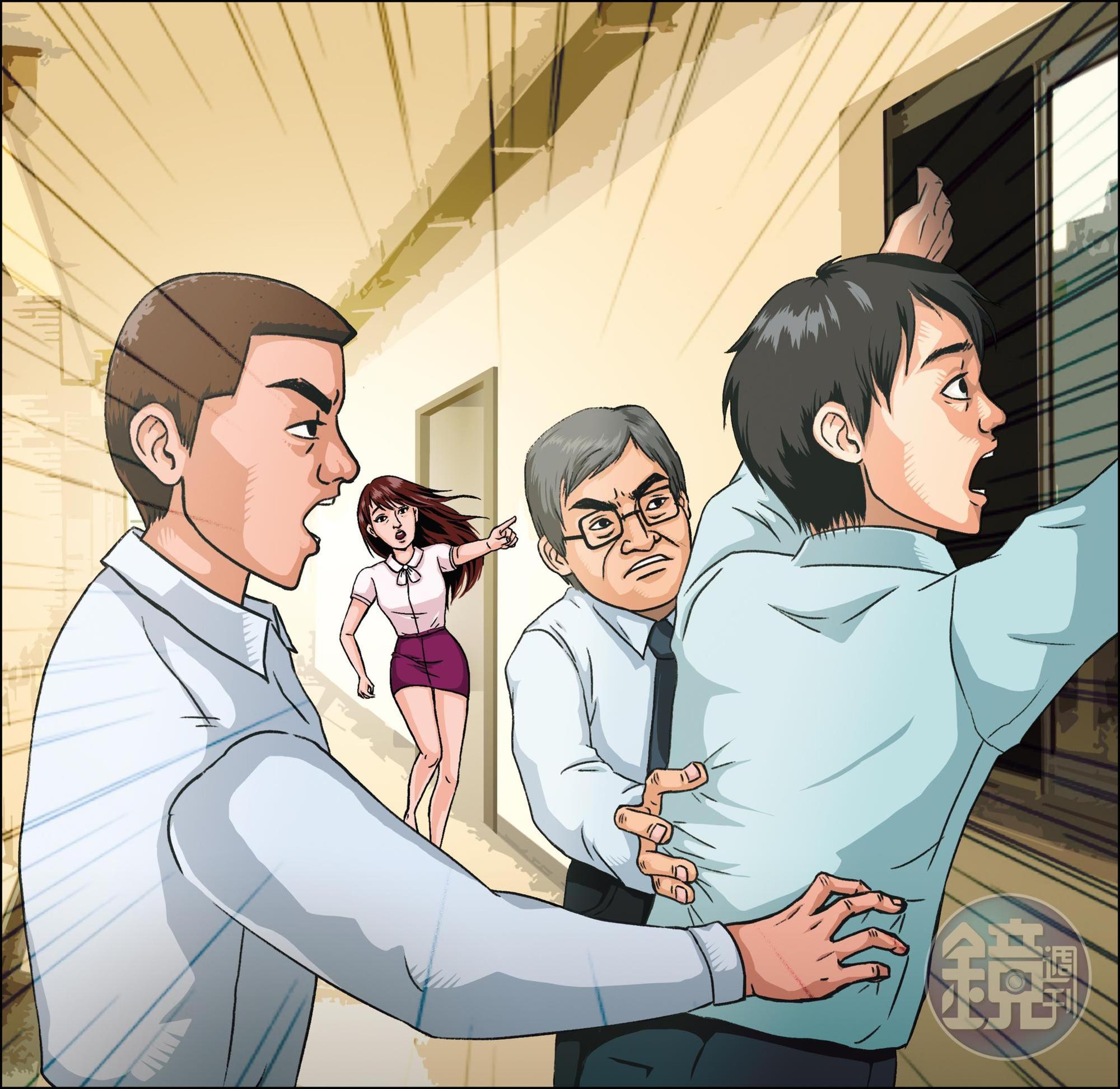 洪姓政風人員見形跡敗露,準備從陽台爬回男廁,被聞風而來的其他公務員逮個正著。