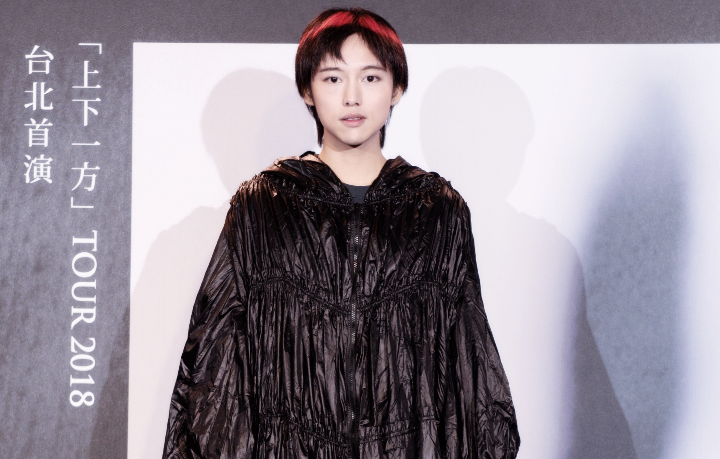 邱比去年推出的作品《大放SPLENDOR》，與張惠妹、徐佳瑩同獲中華音樂人交流協會2017年度十大專輯。（ROKON滾石電音提供）