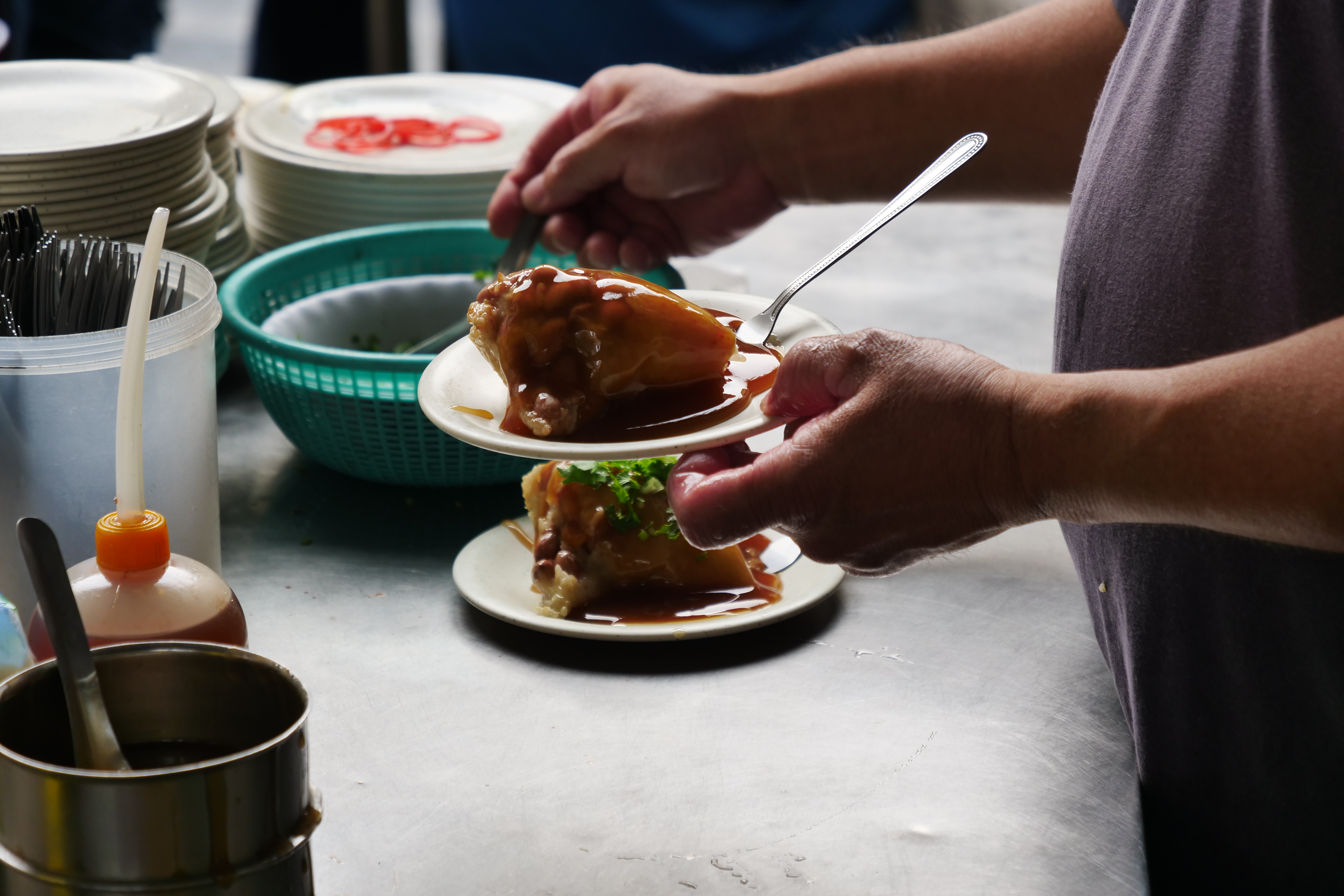 台南的「老鄭的粽子」是早晨限定，每天限量。