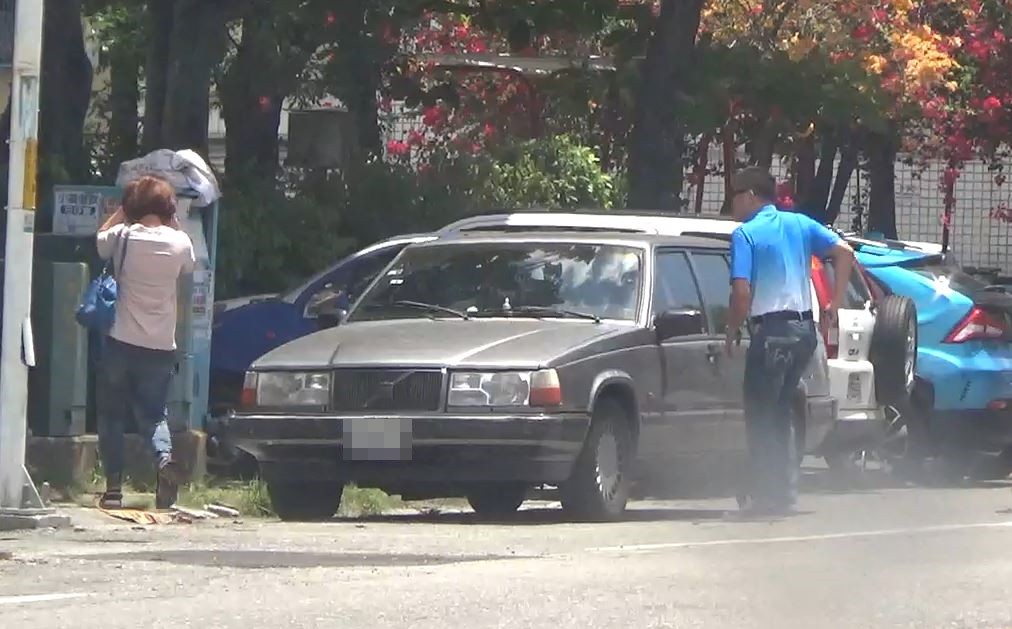 已婚的曹克農日前被拍到與女同事共赴摩鐵。