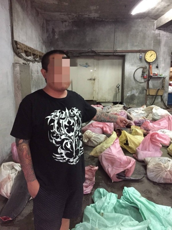 業者坦承要賣給餐廳、饕客。(海巡署提供)