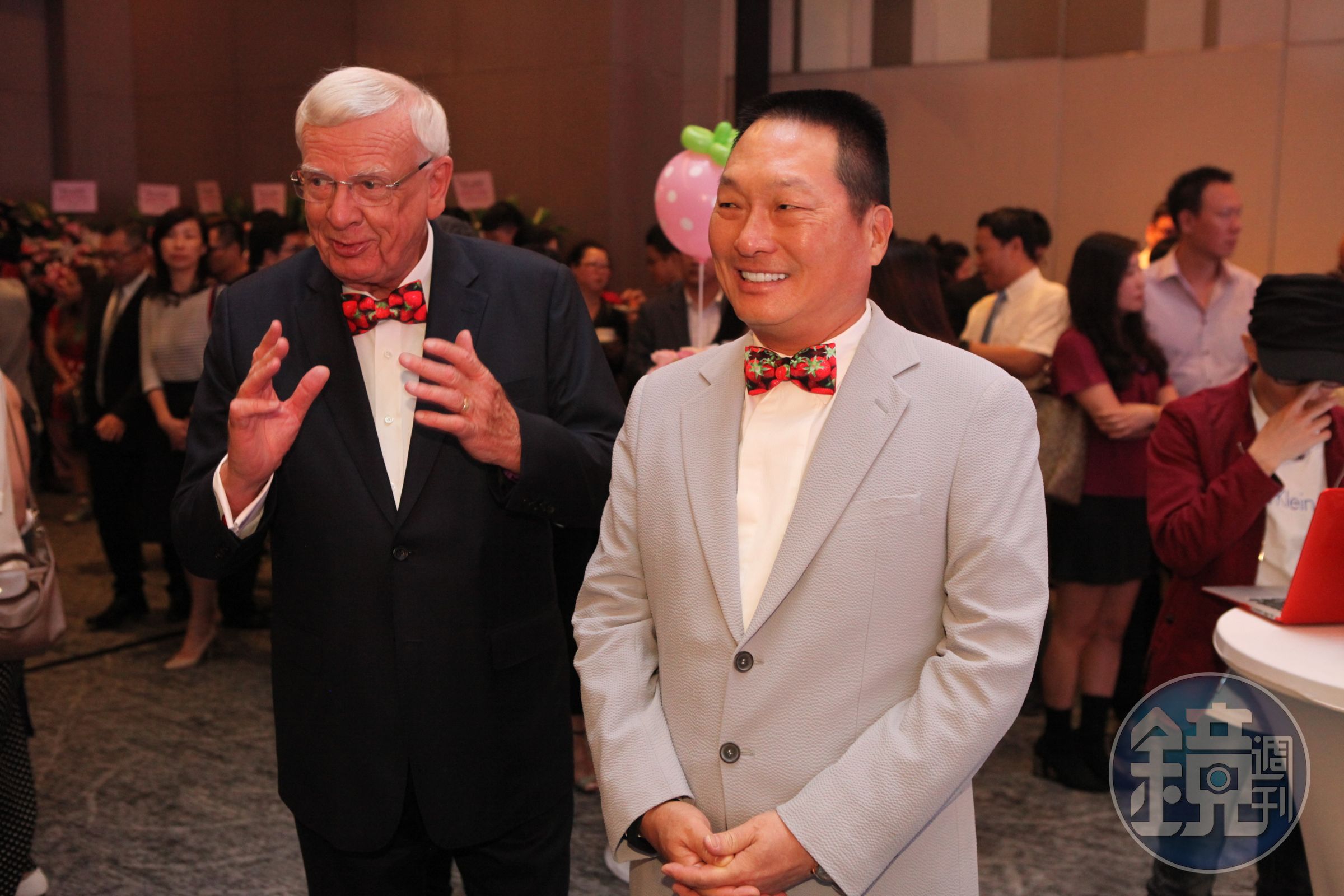 東森購物業績長紅， 5月中才完成併購的美妝跨境電商草莓網表現也氣勢如虹。