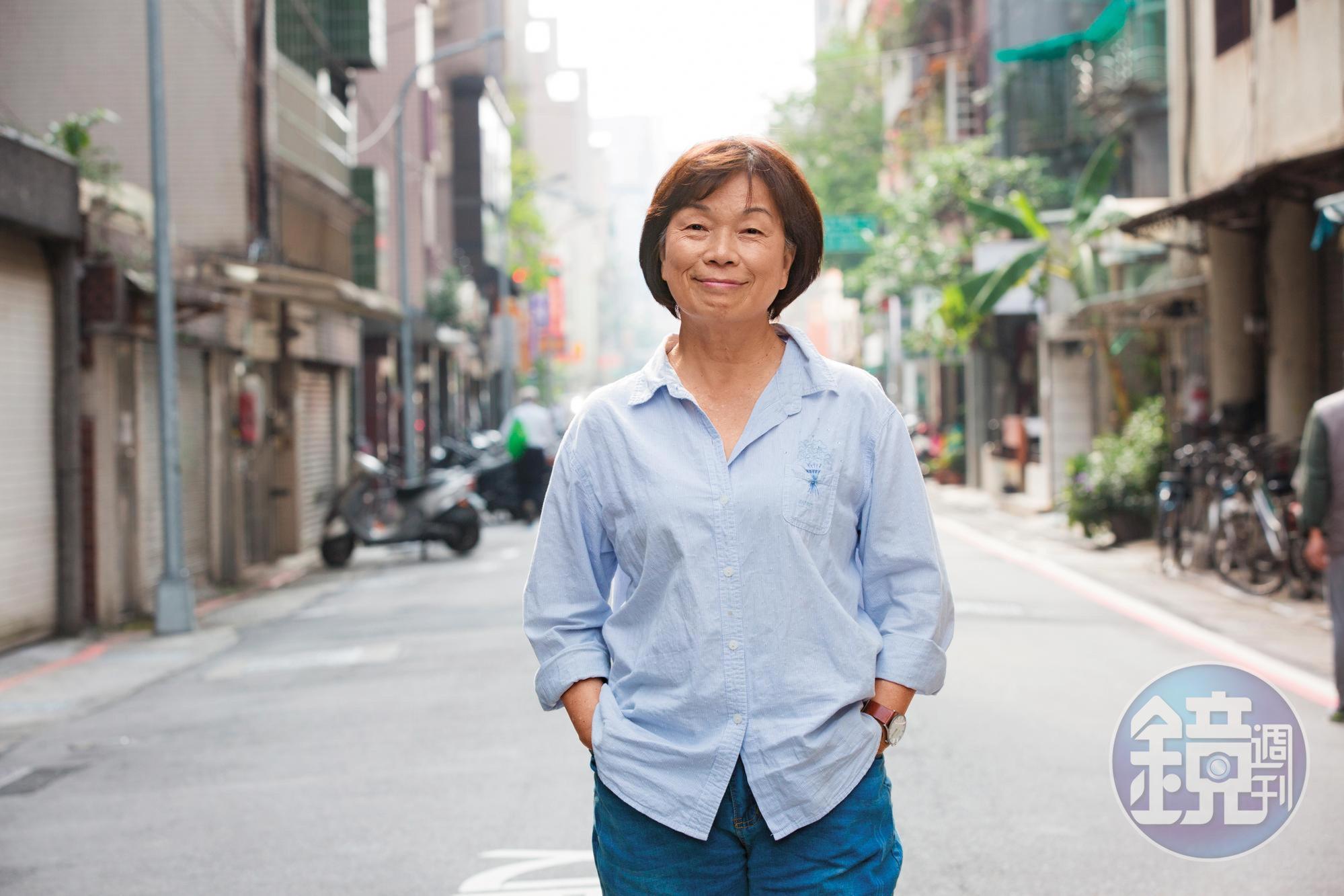 龍應台為了母親搬回屏東潮州，台北的龍應台基金會也在潮州街旁，不可不謂巧合。