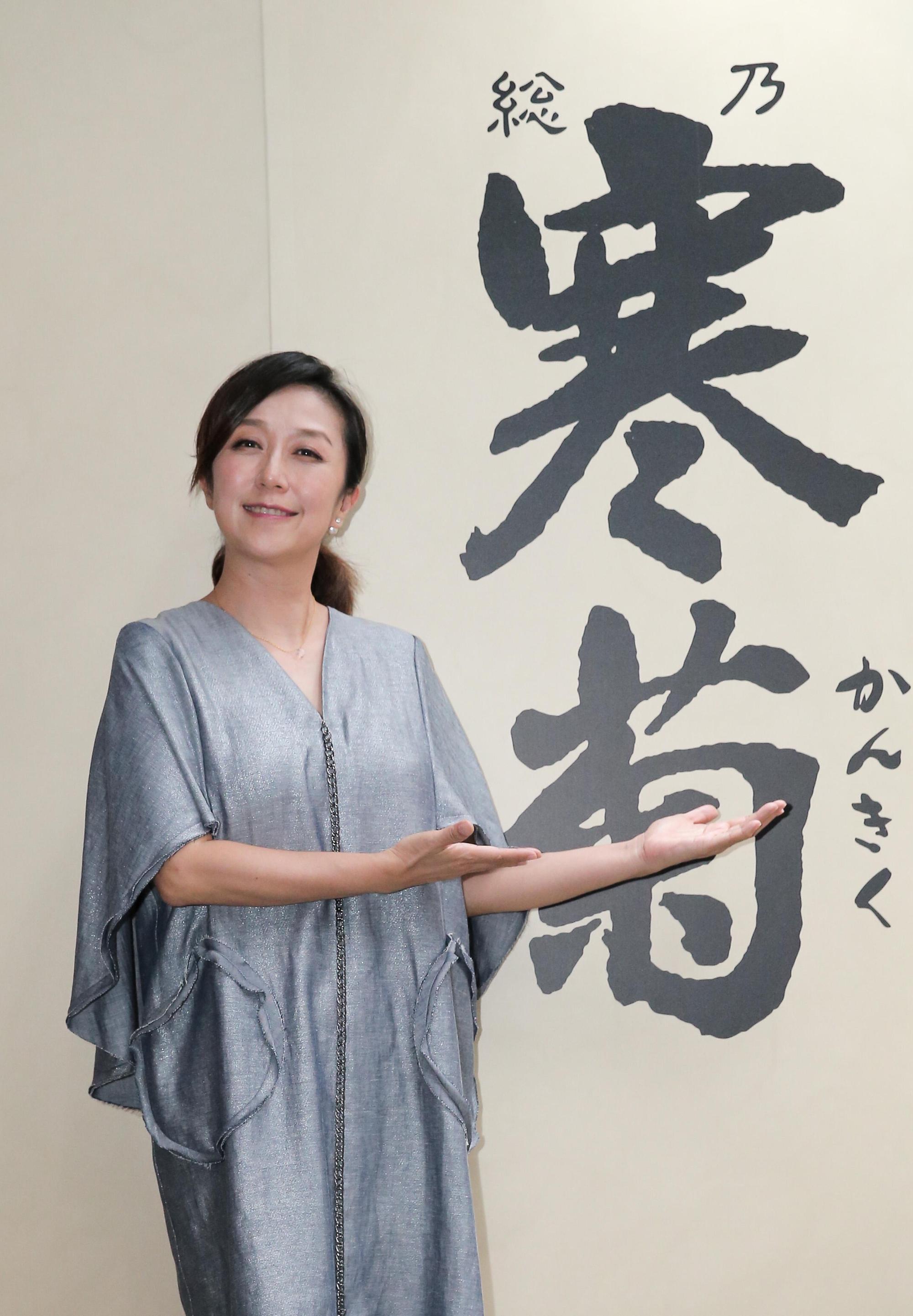 黃韻玲透露因為唱了〈藍色啤酒海〉在歌壇走紅,也被外界認為酒量不錯。(森品釀坊提供)