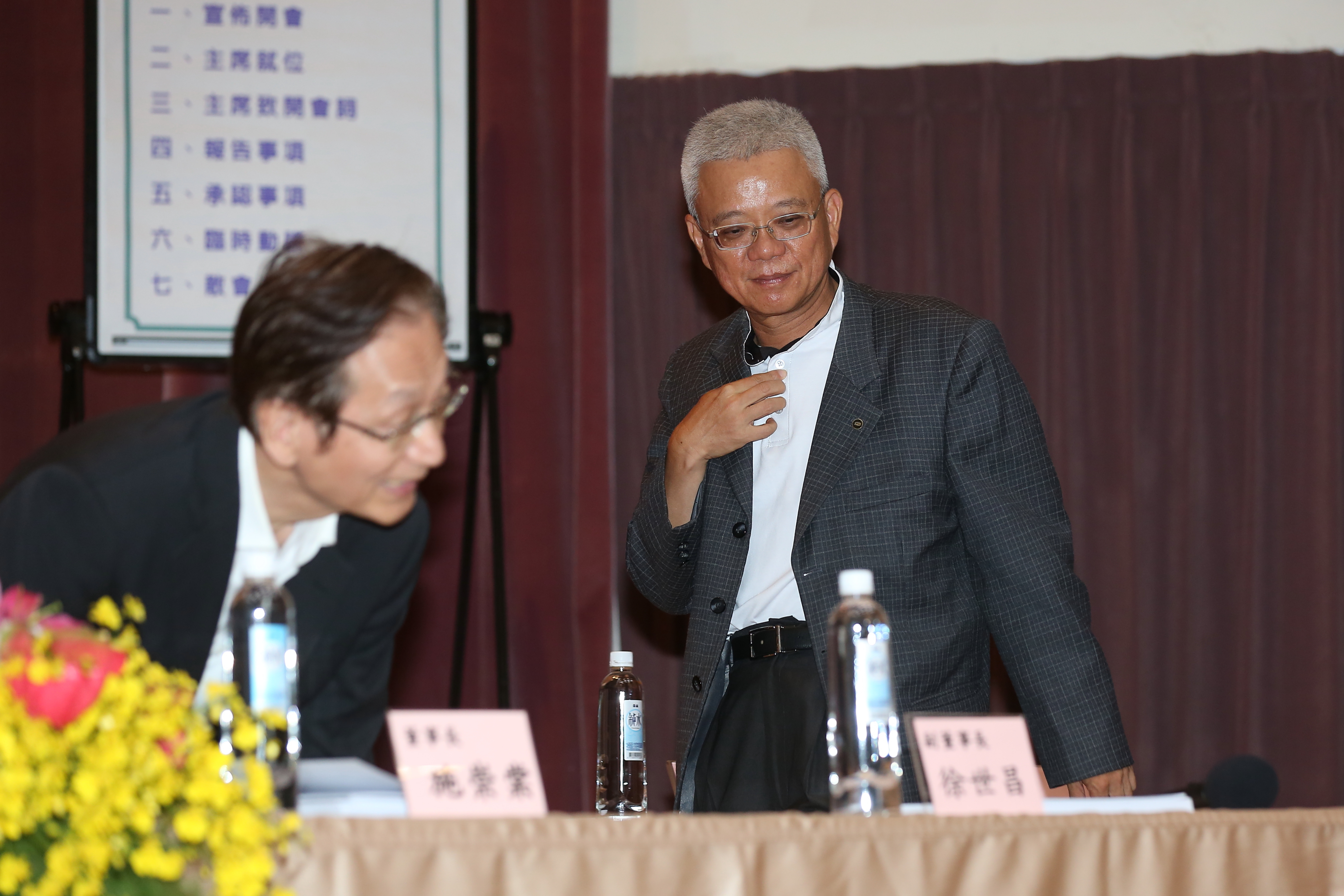 華碩接班問題，施崇棠強調徐世昌還是最佳可能人選。 