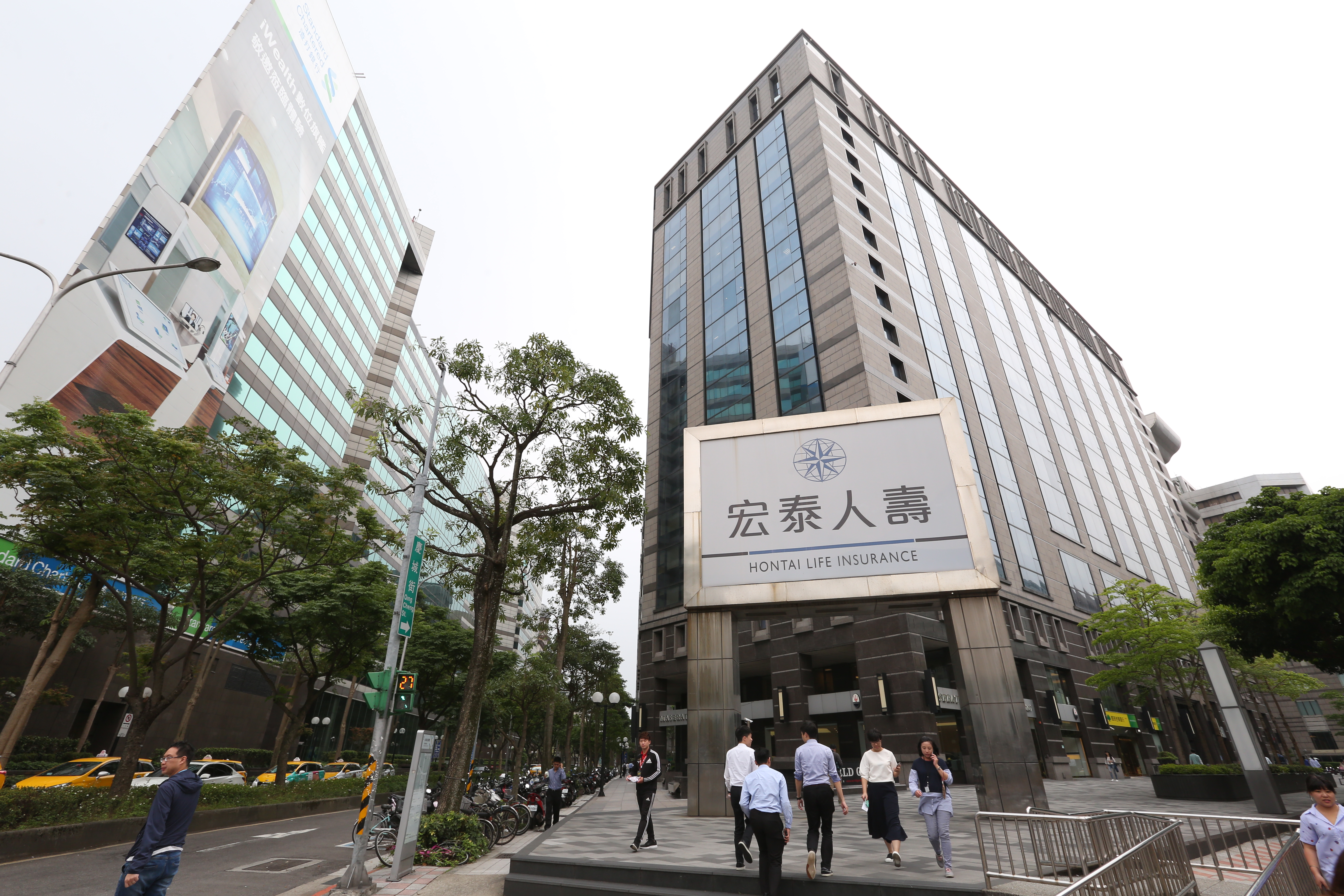 宏泰集團不僅土地資產豐厚，在金融業也大有斬獲。