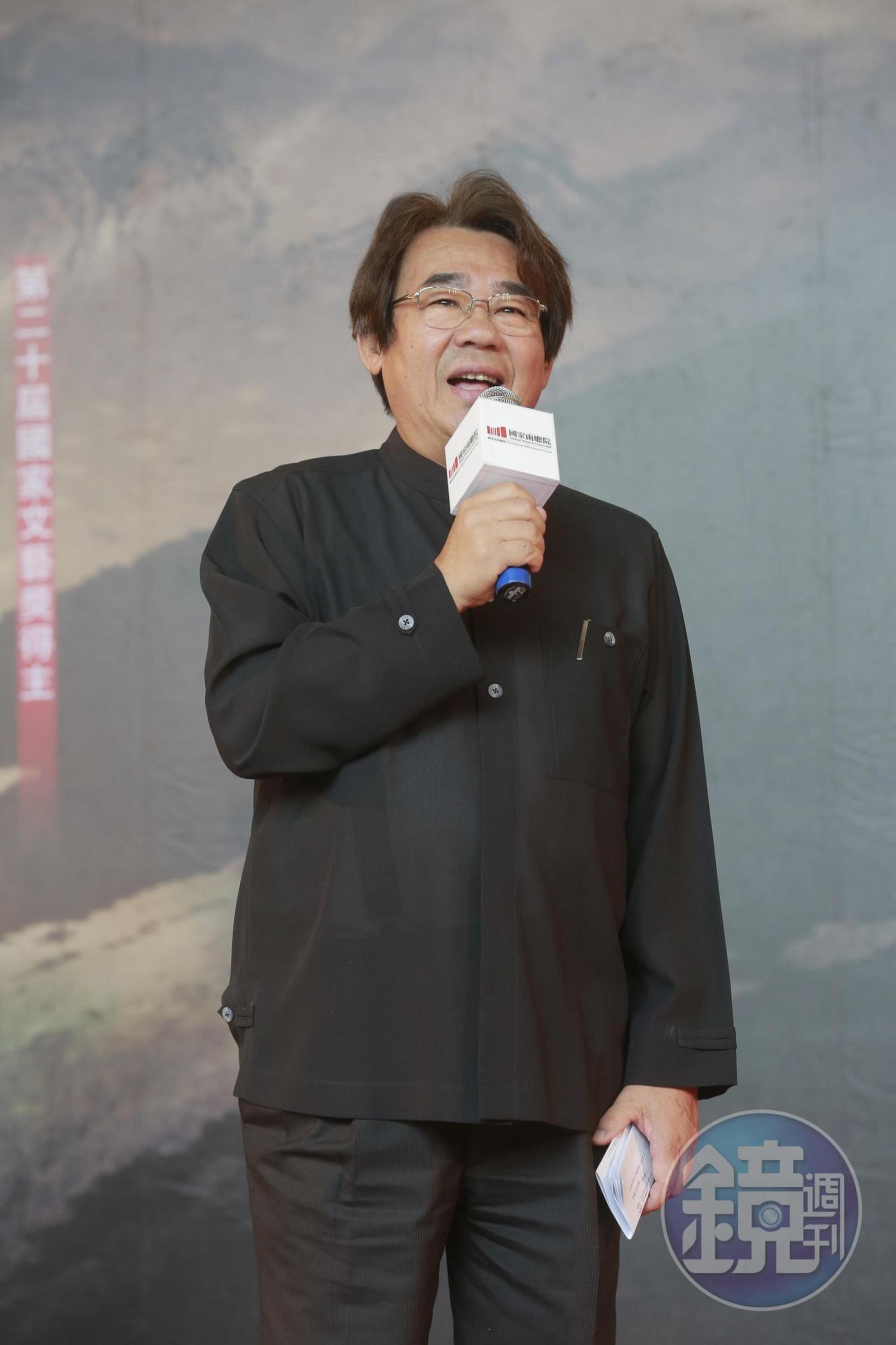 明華園總團藝術總監陳勝福表示，明華園總團將人才傳承視為首要任務，《龍逆鱗》可看到家族青年演員在舞台上超齡演出，帶出新風貌。