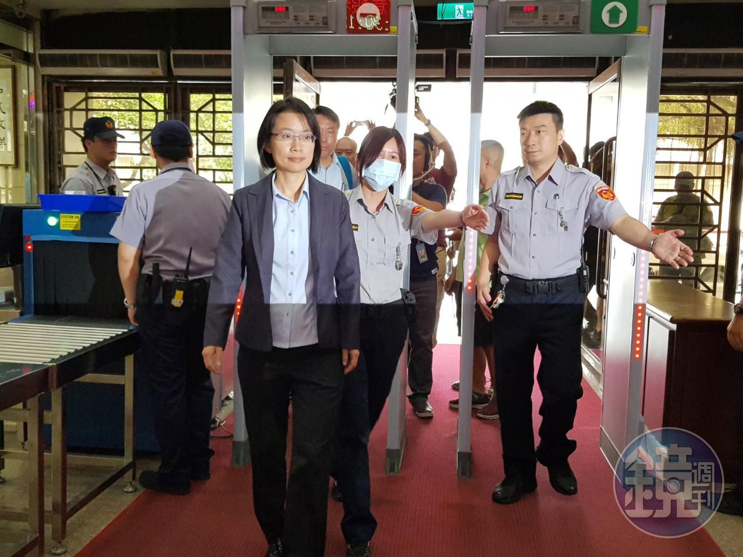 面對記者提問是否涉及不法？吳音寧都一再強調，所有相關作業流程都符合公司規範。