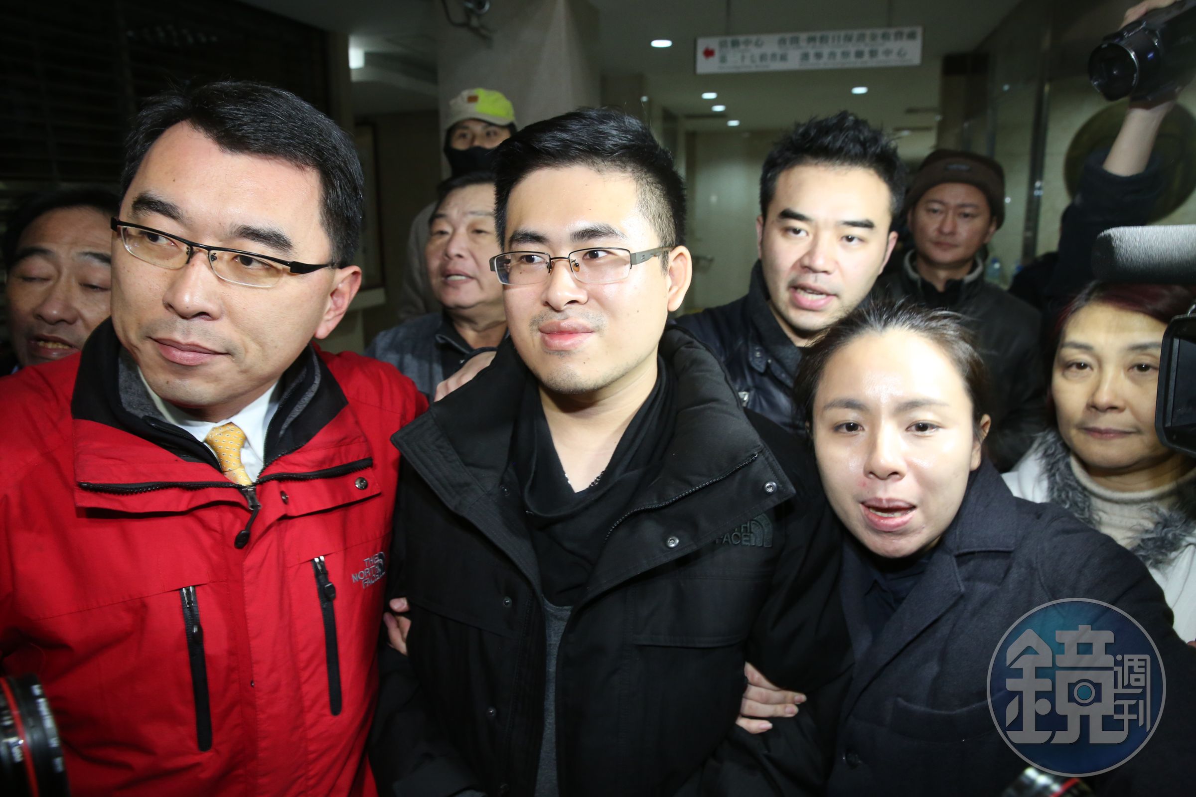 王炳忠等人在2015年間以「星火T計劃」發展共諜組織，從檢方起訴內容可見，階段大致分成三部曲。