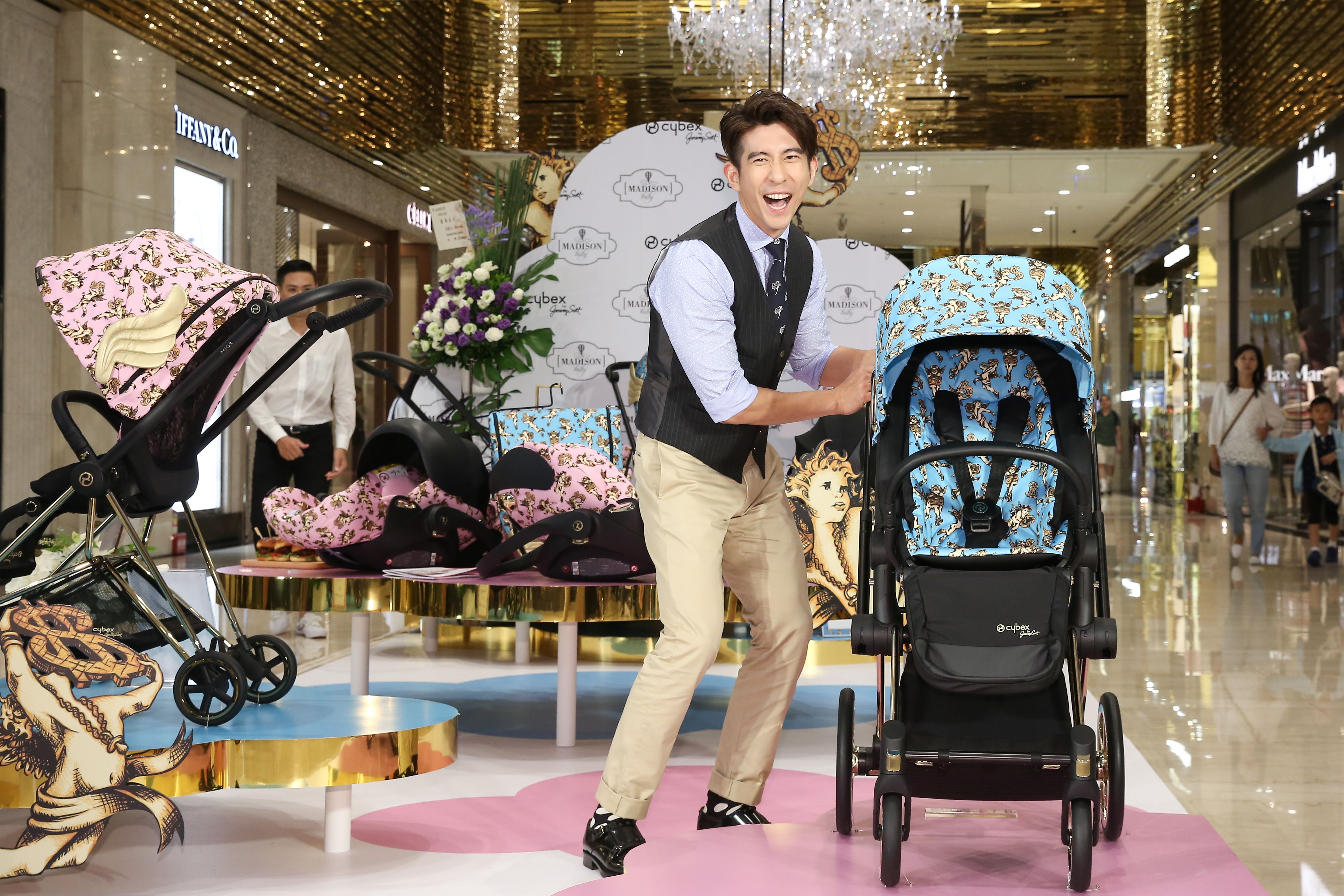 修杰楷出席活動，對於嬰幼兒推車經驗分享口若懸河，果然是好爸爸一名。