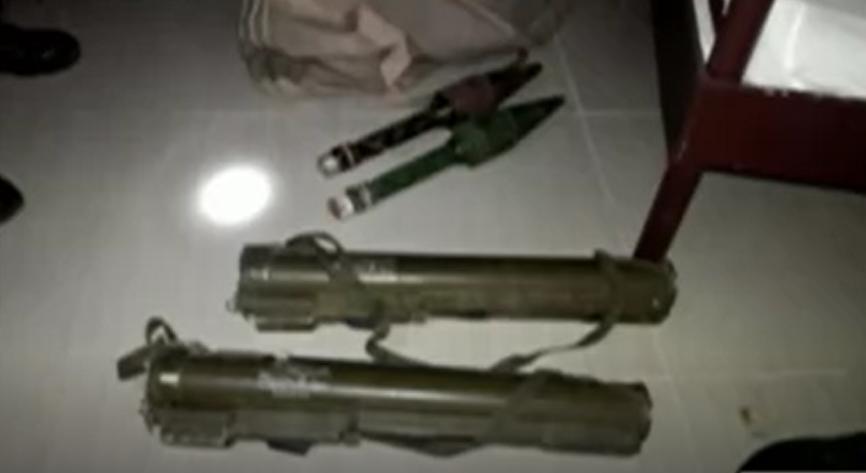 瑞卡多家中搜出的大批軍火。（警方提供）