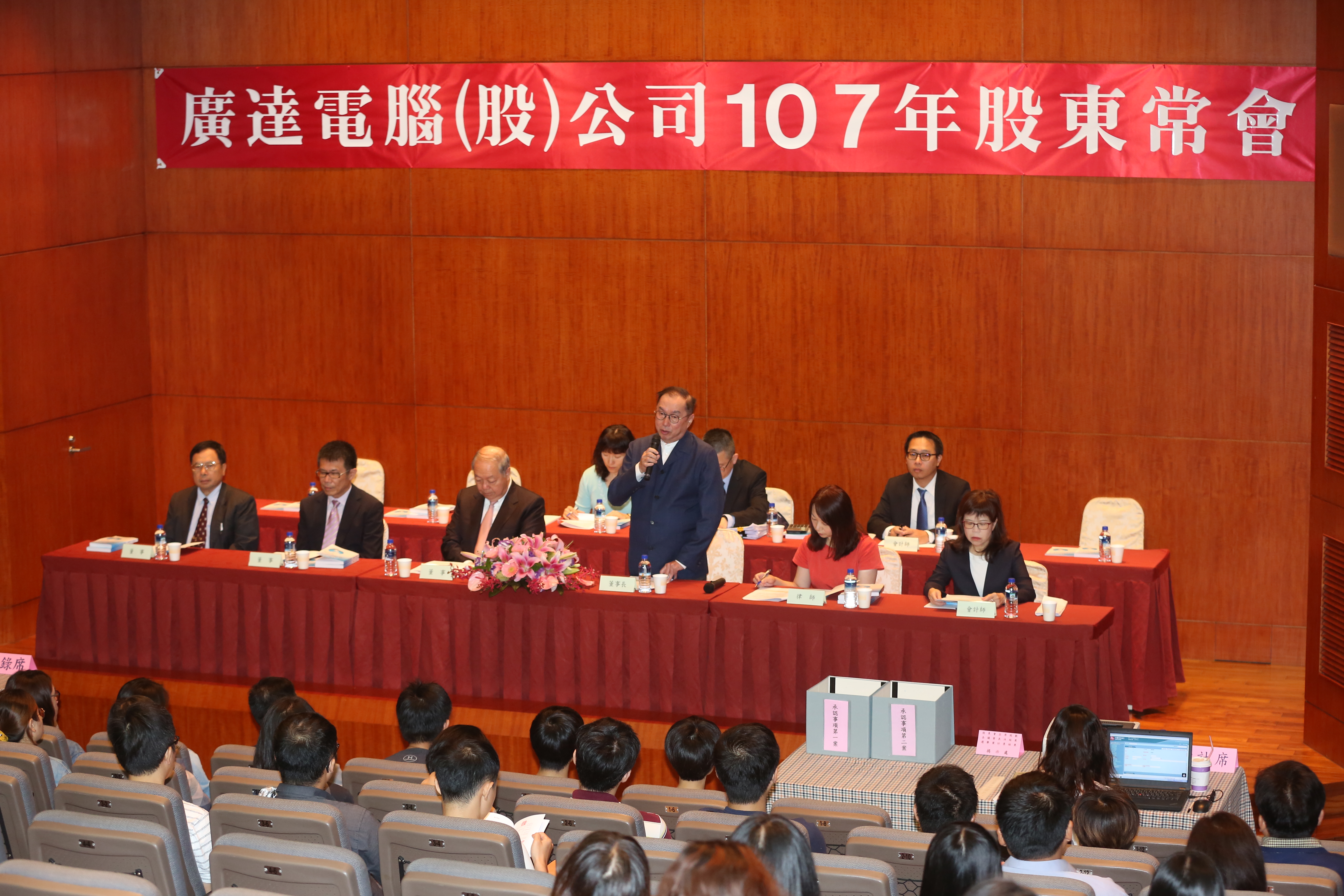林百里呼籲，台灣是先進國家，一定會用， AI革命是全民的事情，應該建立一個國家戰略，全面性推動AI。