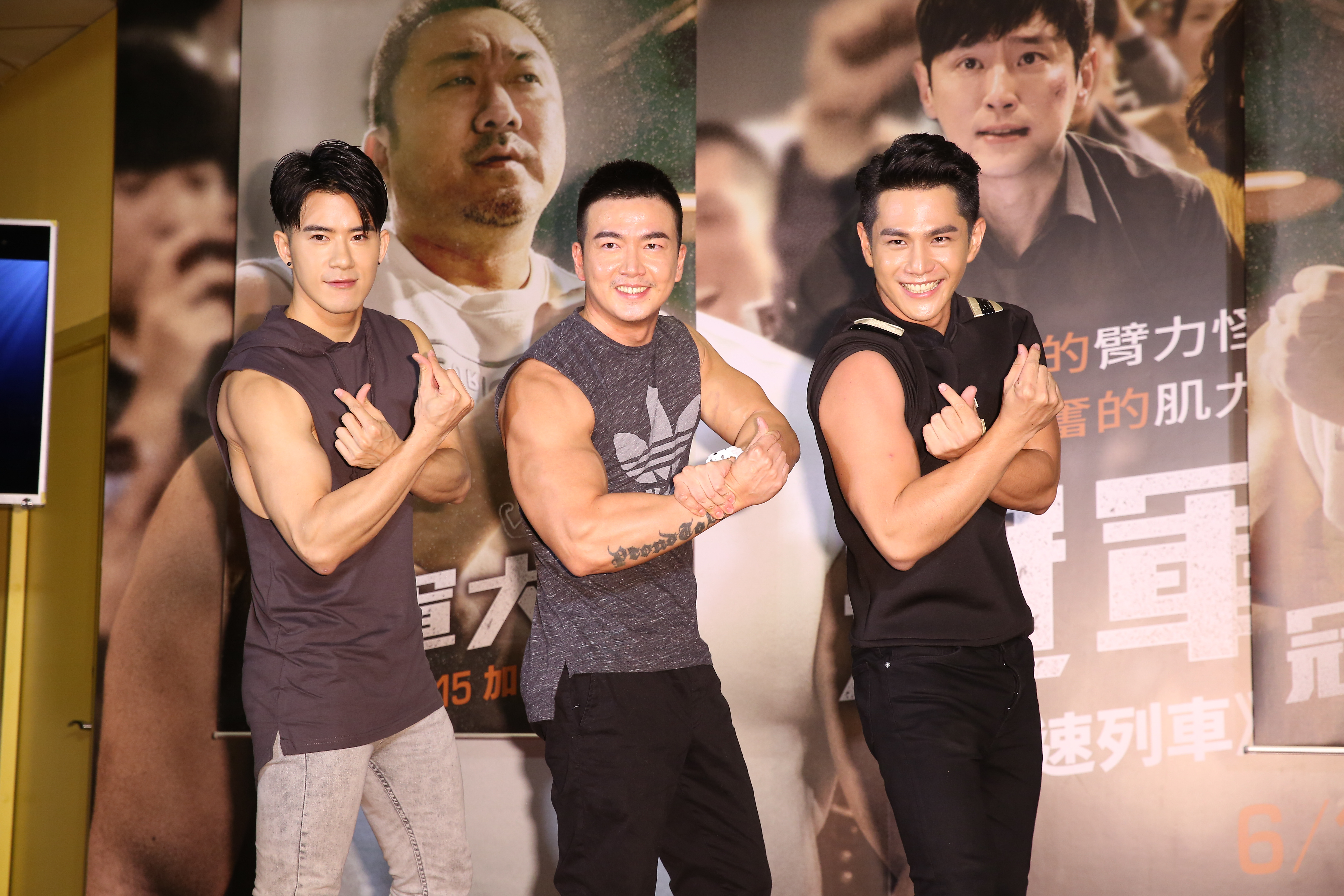 JR（左起）、李沛旭與祖雄出席《冠軍大叔》記者會。