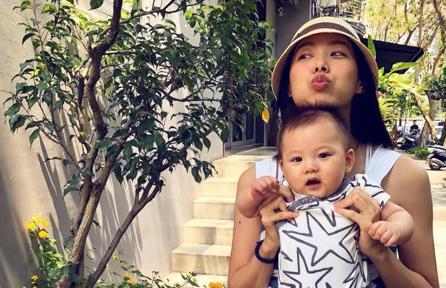  林可彤出席嬰兒用品活動透露兒子大便都很臭，舒適的尿布很重要，孩子才不會不舒服。（會星堂提供）