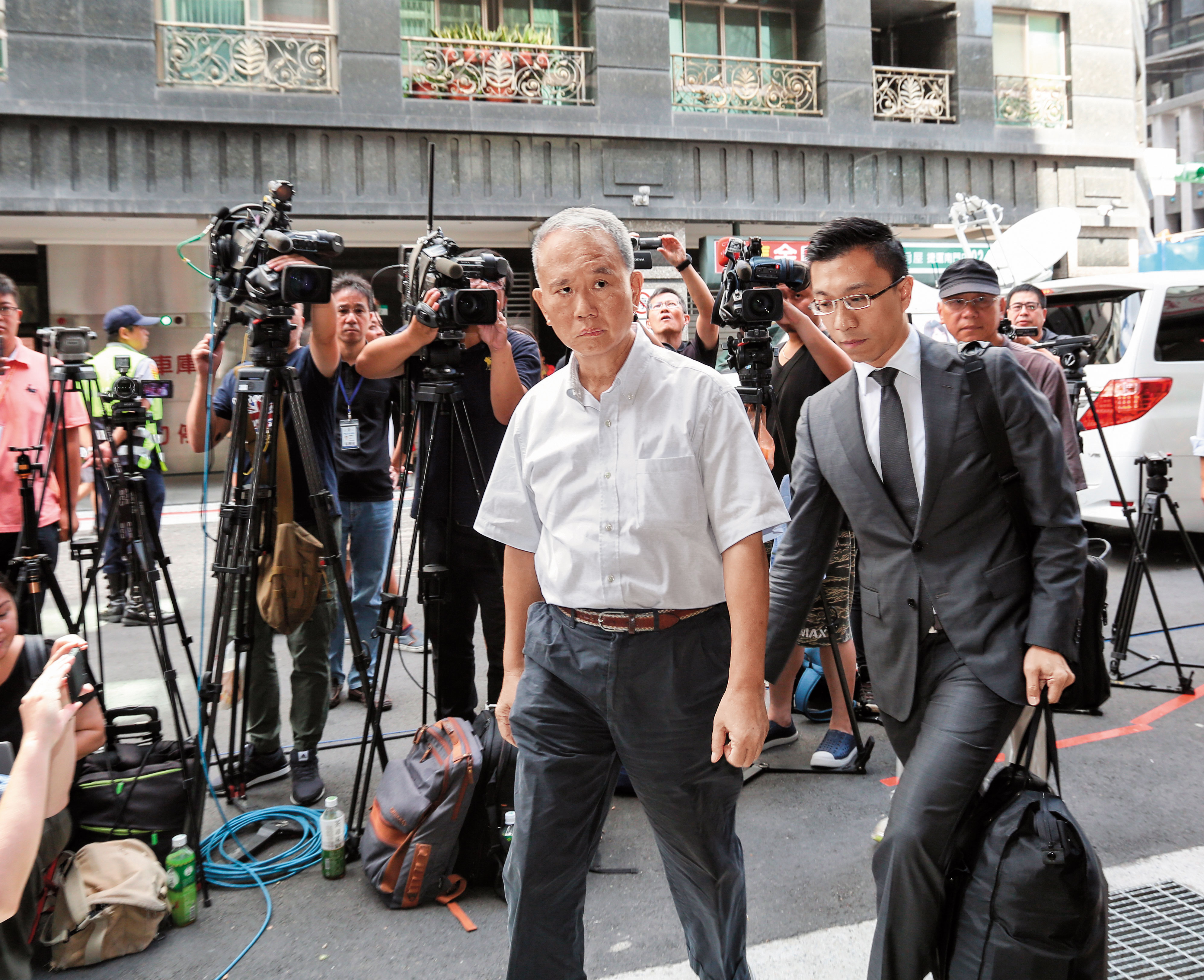 頂新集團前董事長魏應充由油品案遭判刑15年，他認為判決採信駐外單位對越南函文的擴張解釋，已有重大瑕疵，提出上訴。