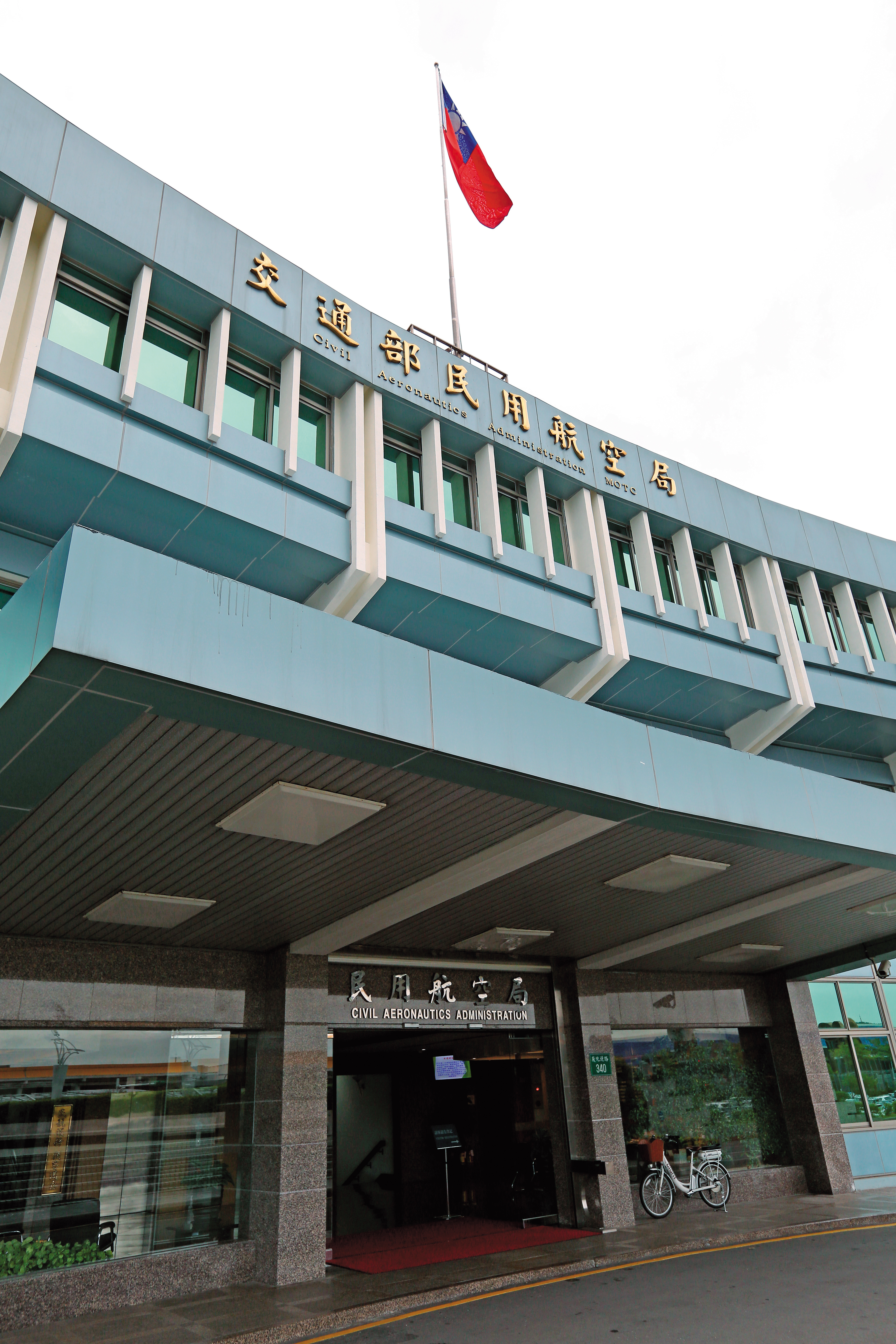 民航局提高離島航線補助後，德安幾乎全面接手離島航線。