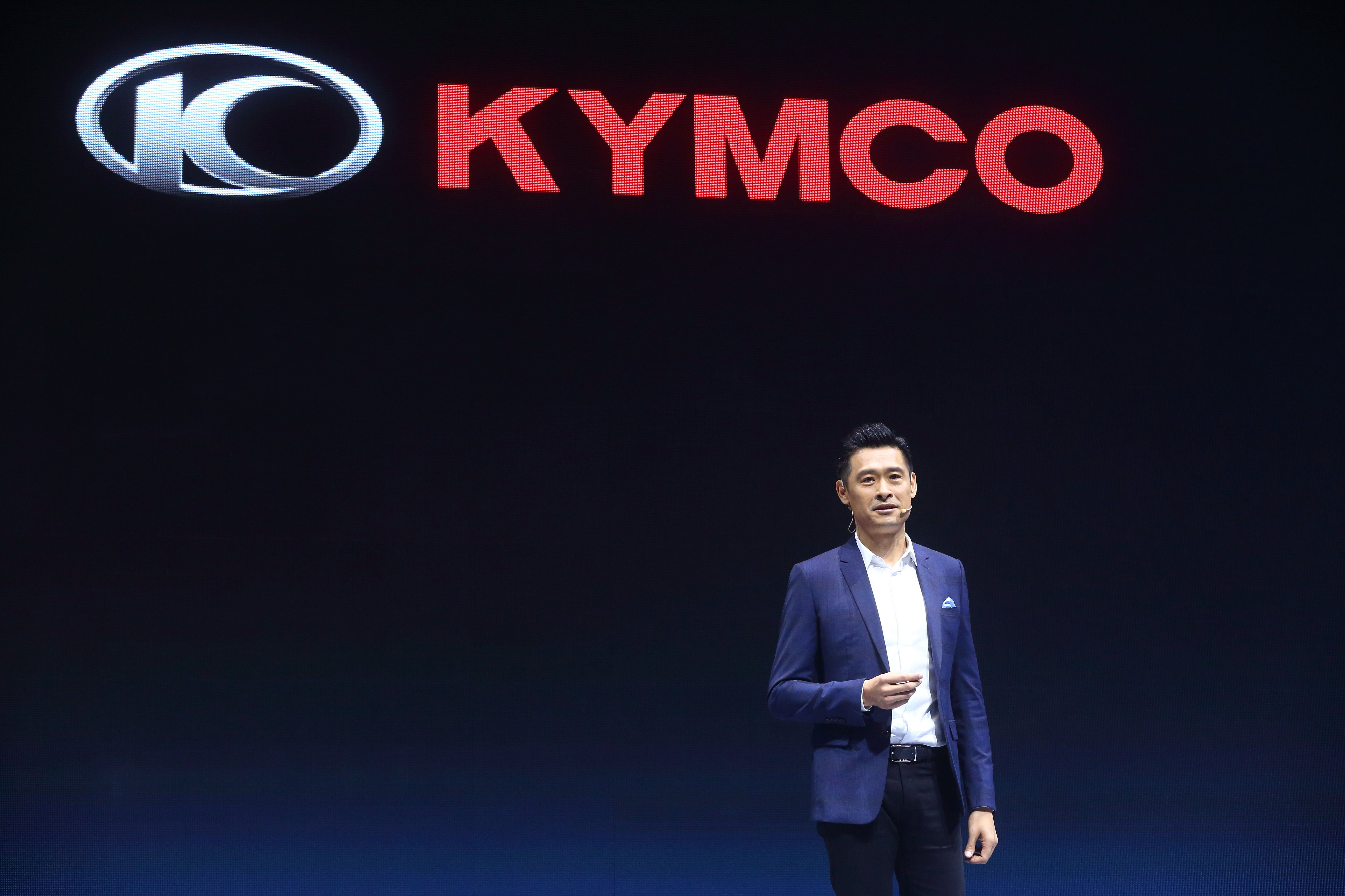 站上舞台演說的柯勝峯充滿霸氣，189公分的挺拔身材，確實有時尚模特兒的風範。