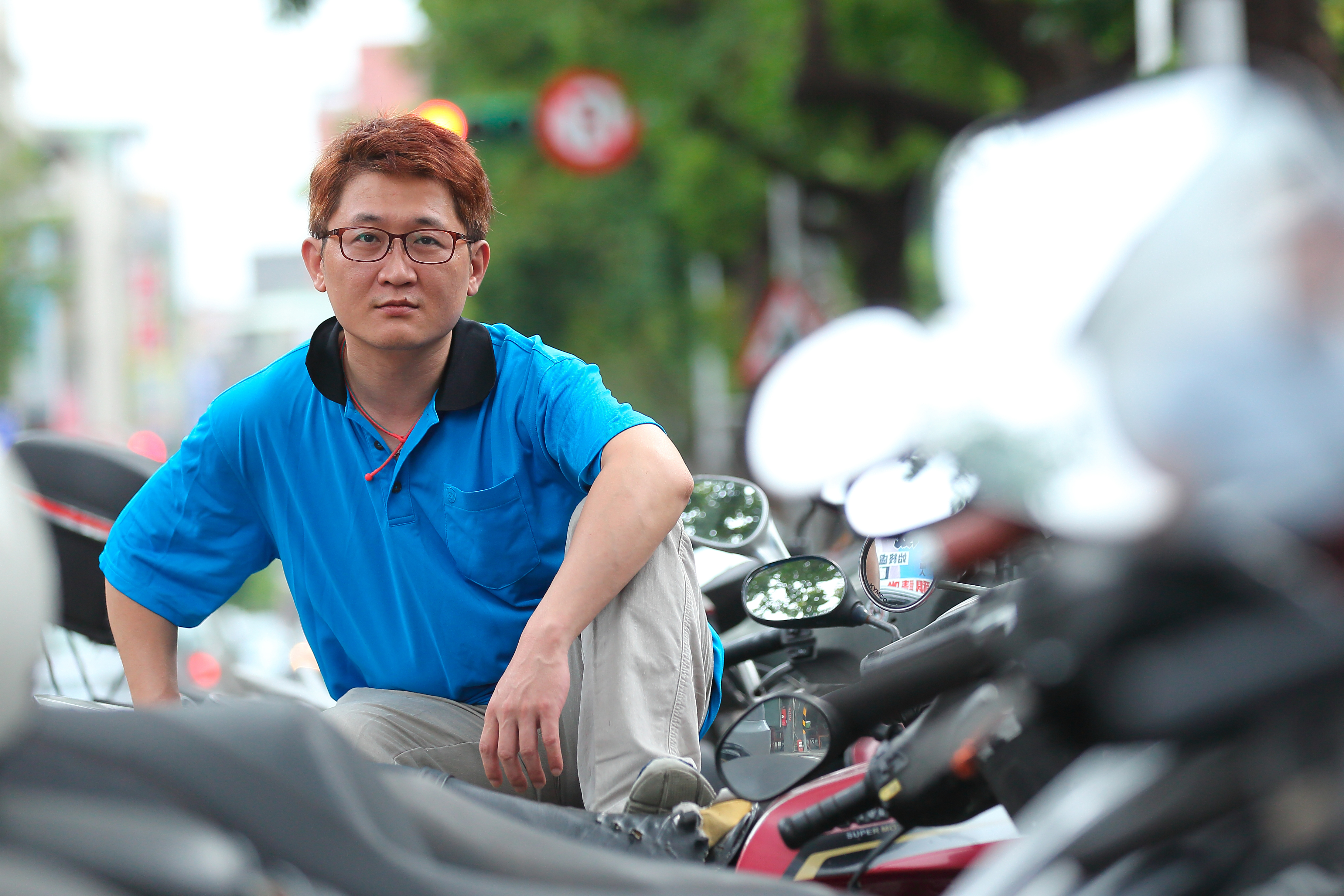 靠著K棒與價量配合技術分析，劉醇隆抓出股票慣性，成功獲利上千萬元。