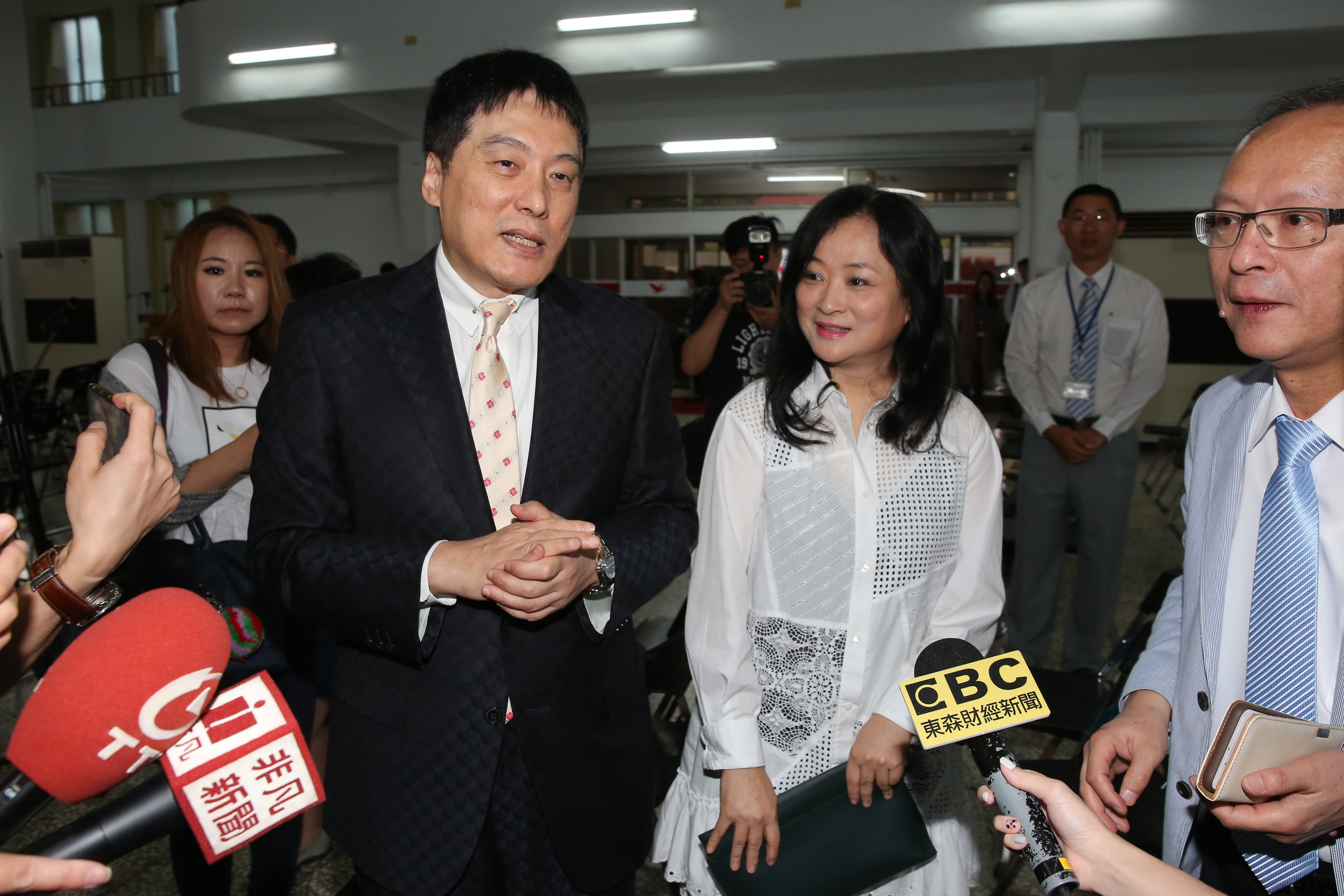 統一股東會，除了董事長羅智先，統一美麗事業董事長高秀玲也一同出席。
