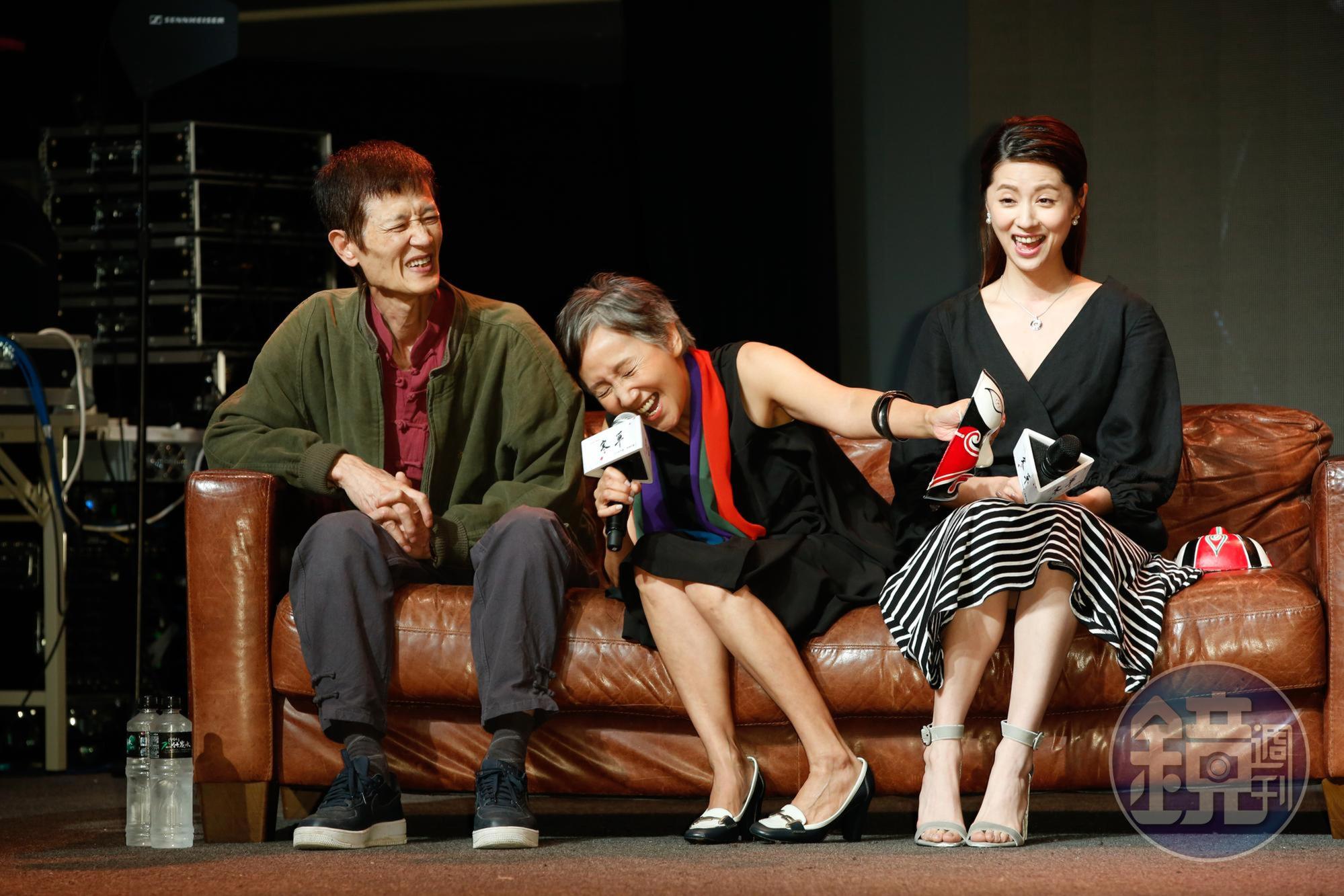 陸弈靜（中）笑稱自己在片中是位「殺雞的貴婦」，從沒殺過雞的她要首次嘗試演出殺生戲，讓她頗感壓力。