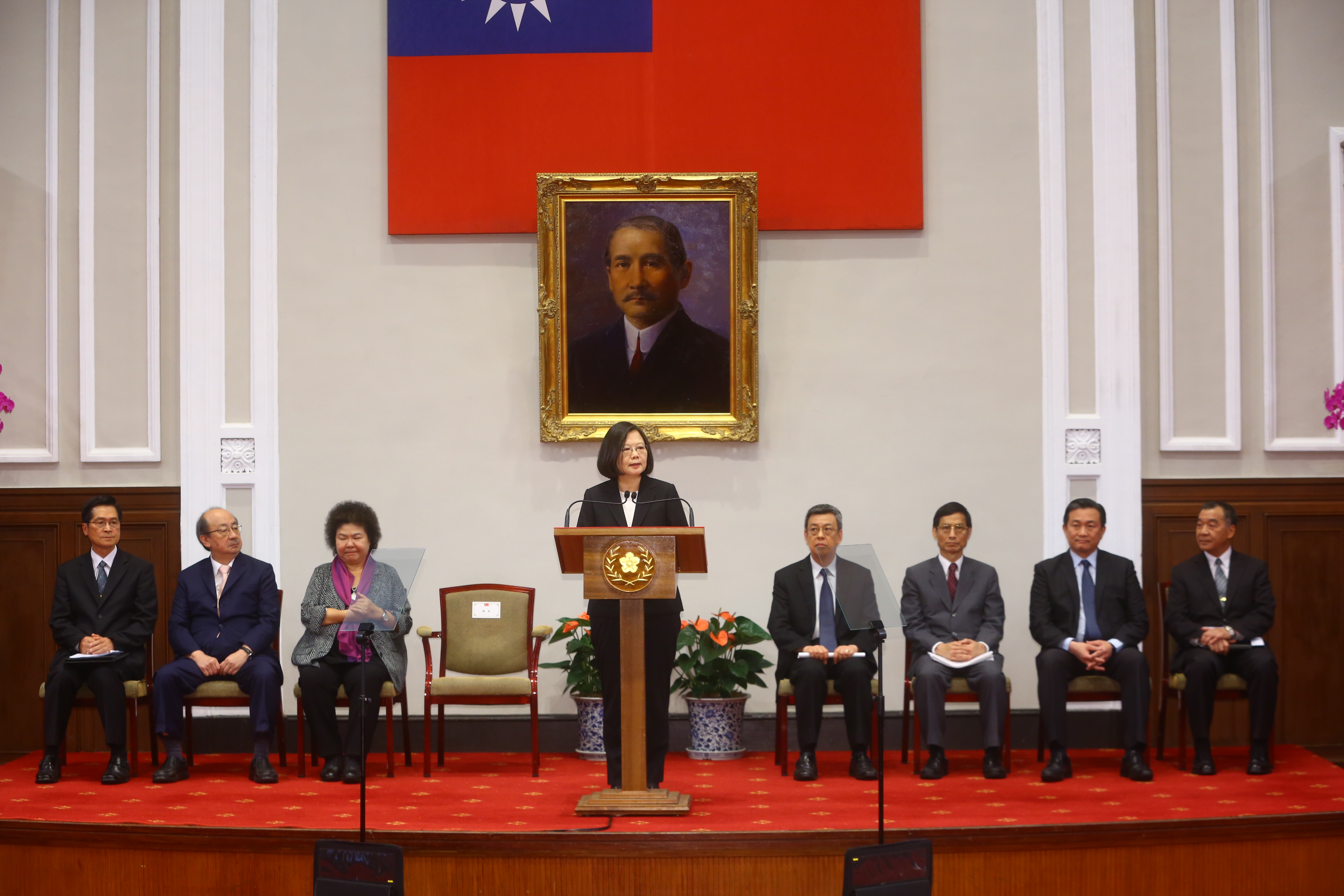 蔡英文說，在這個時刻，應該要讓社會回歸理性。