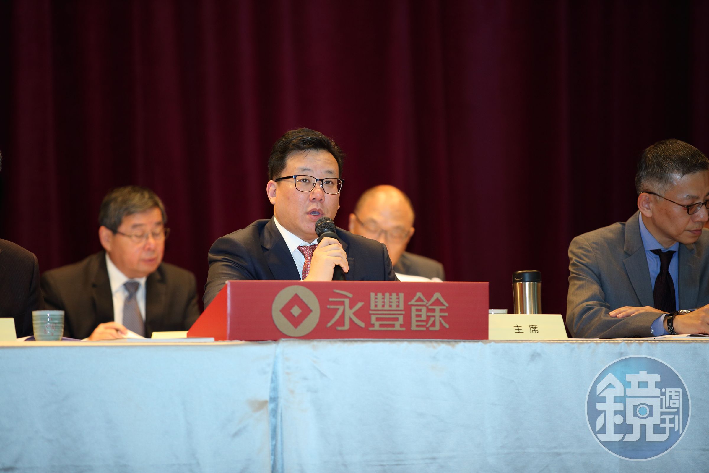 去年永豐餘集團接連爆出弊案後，永豐餘董事長何奕達首度對外露面。