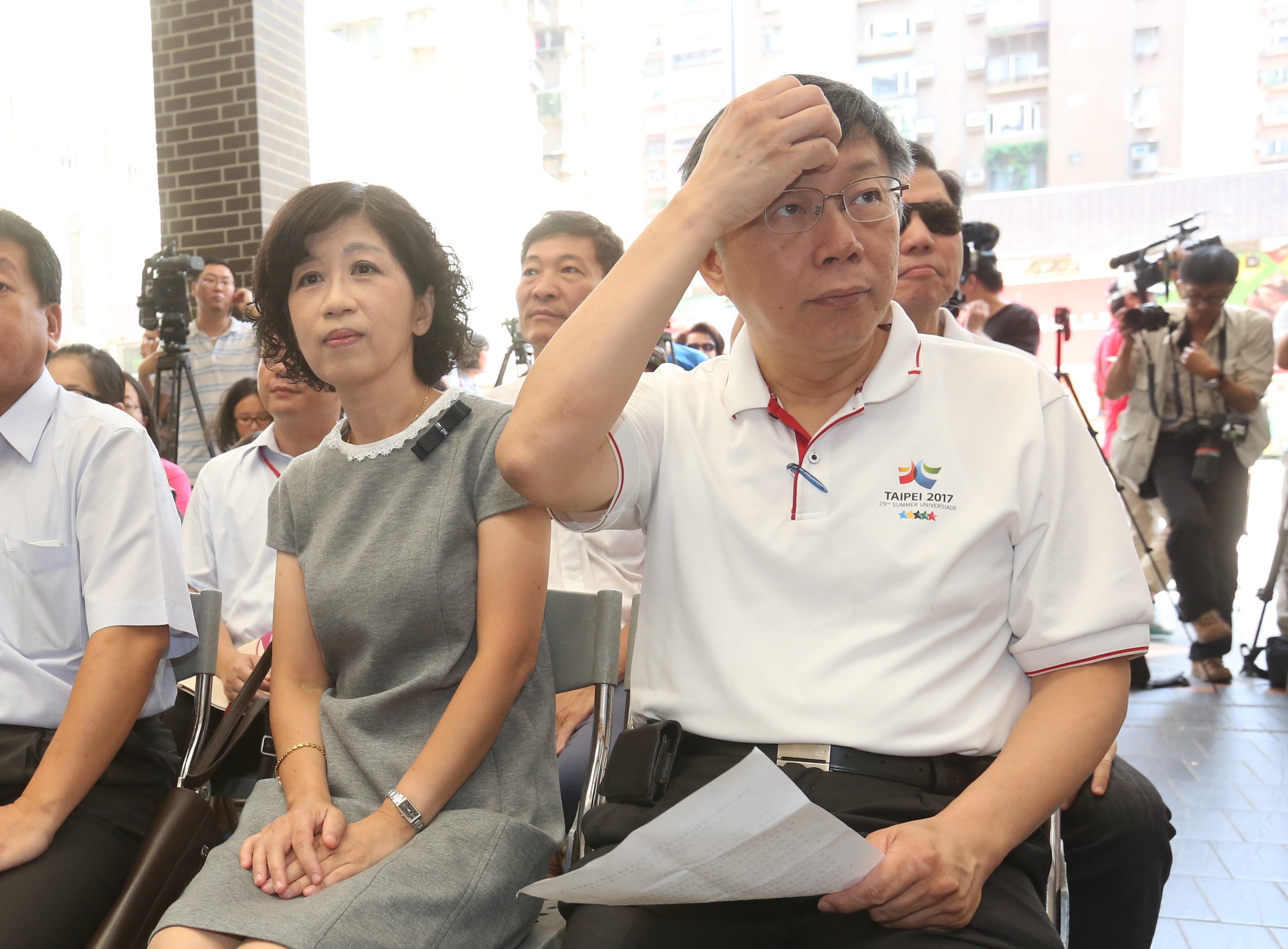 柯文哲用妻子陳佩琪名下房子向銀行貸款2千萬，做為今年的選舉經費。