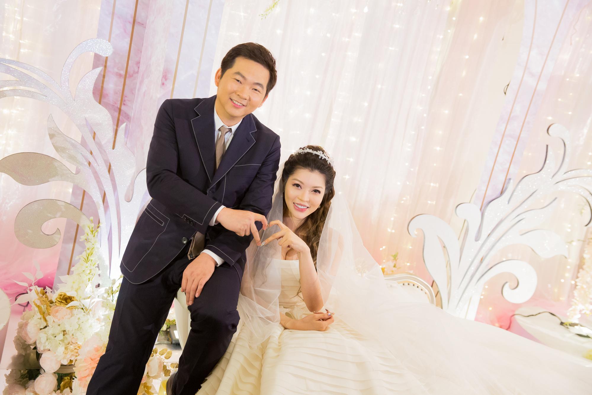 疼愛老婆的張仕育花錢不手軟，單是台中場喜宴一擲200萬寵妻。（伊林提供）