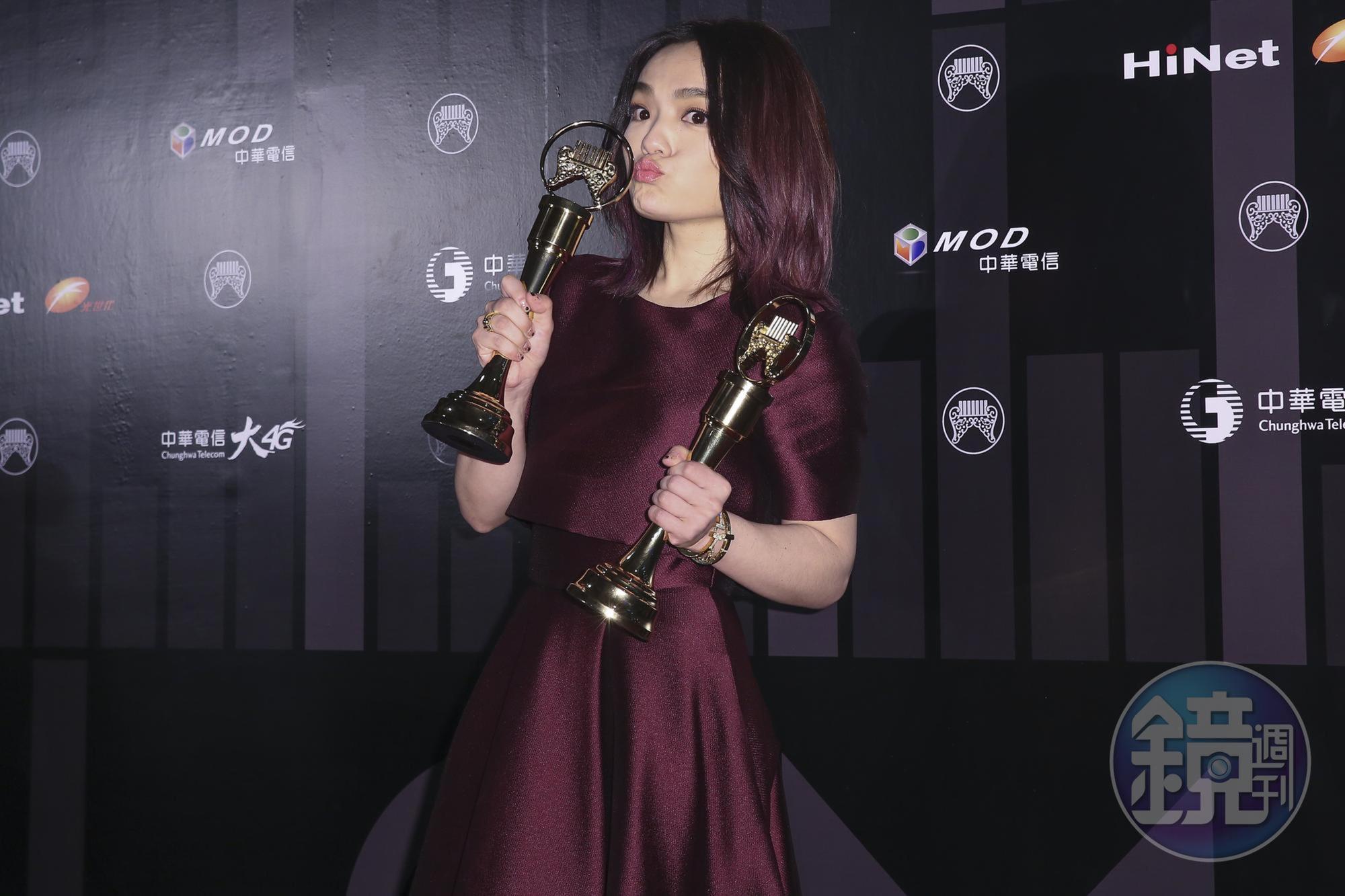 徐佳瑩終於憑著《心裡學》封后，拿下女歌手、最佳國語專輯獎。