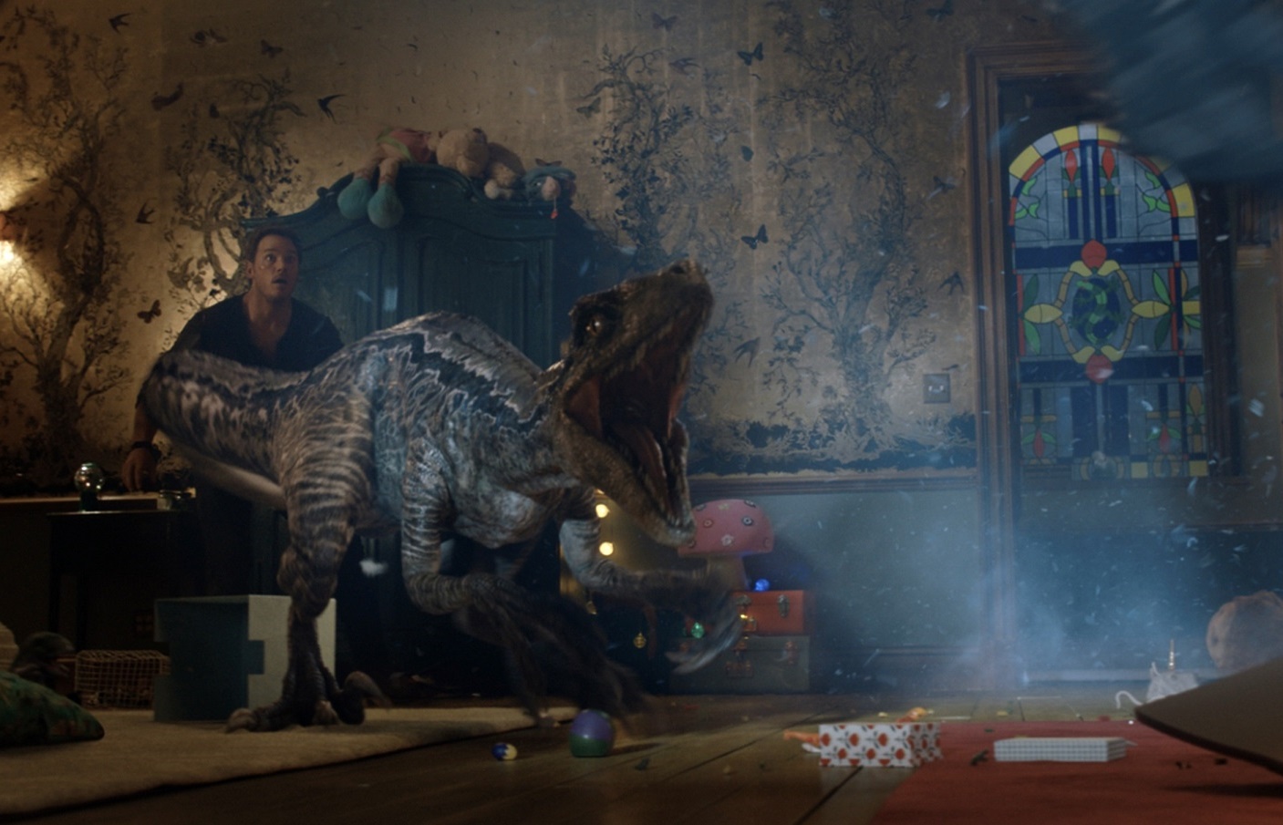 《侏羅紀世界：殞落國度》終於在北美上映，粗估首週末吸金1.5億台幣，恐龍的魅力的確驚人。（UIP提供）