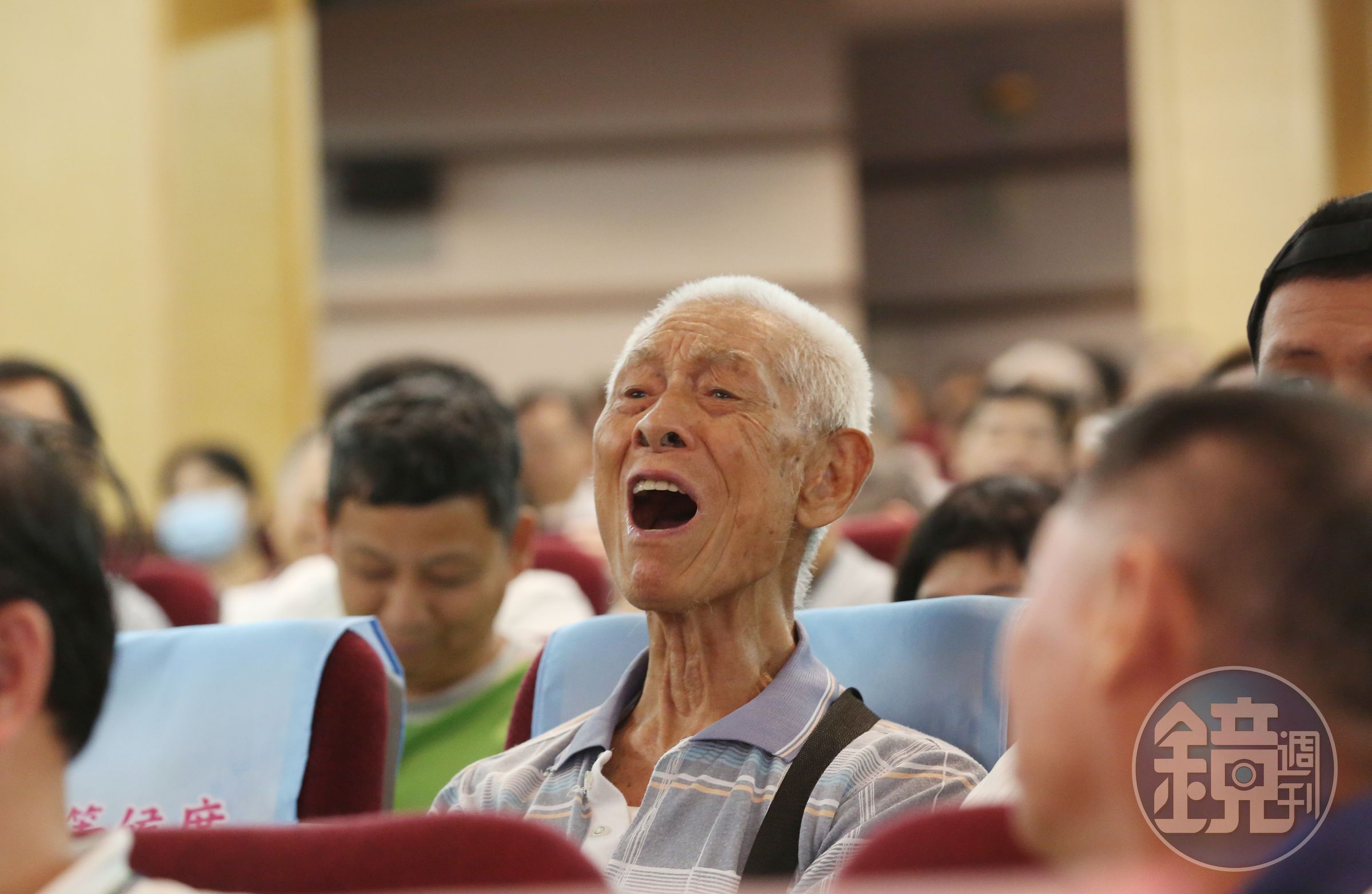 董事長郭台銘被一位年紀高達90多歲的股東抱怨股票賠錢。