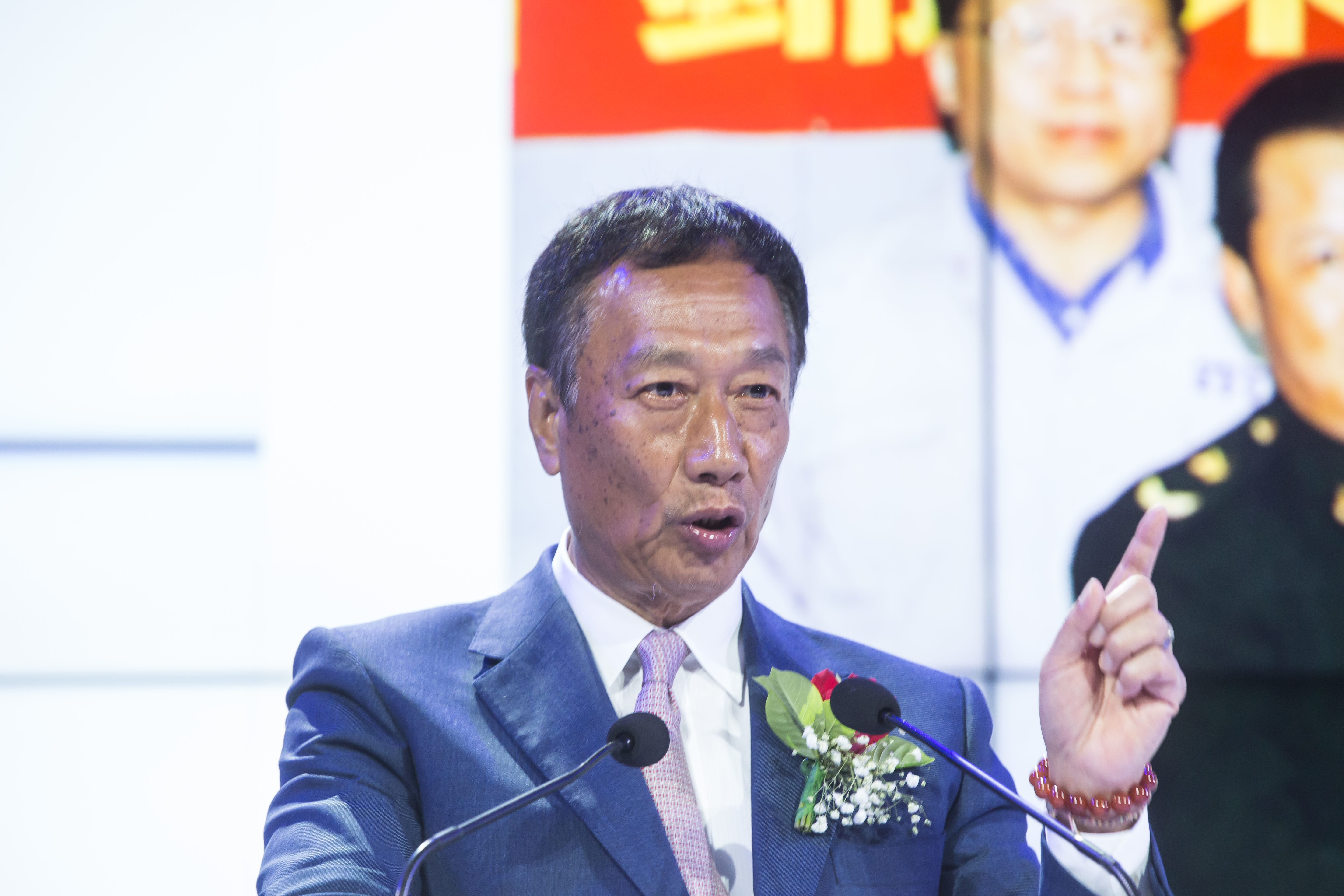 從今年初起,郭董對於人工智慧的投資案,一樁接著一樁。