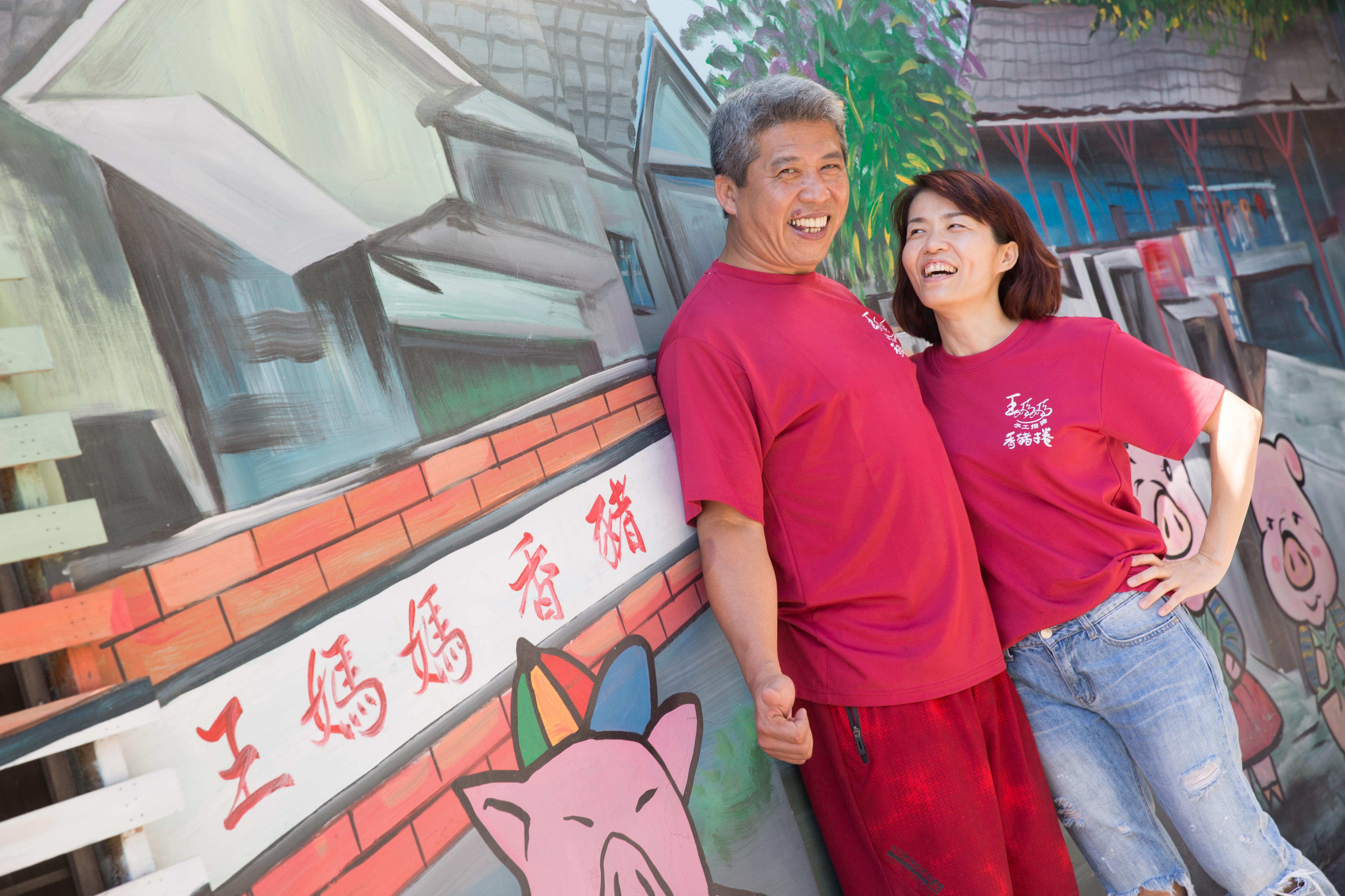 太太林亮君陪著王世國創業，還幫他借創業資金，兩人患難與共，感情甚篤。